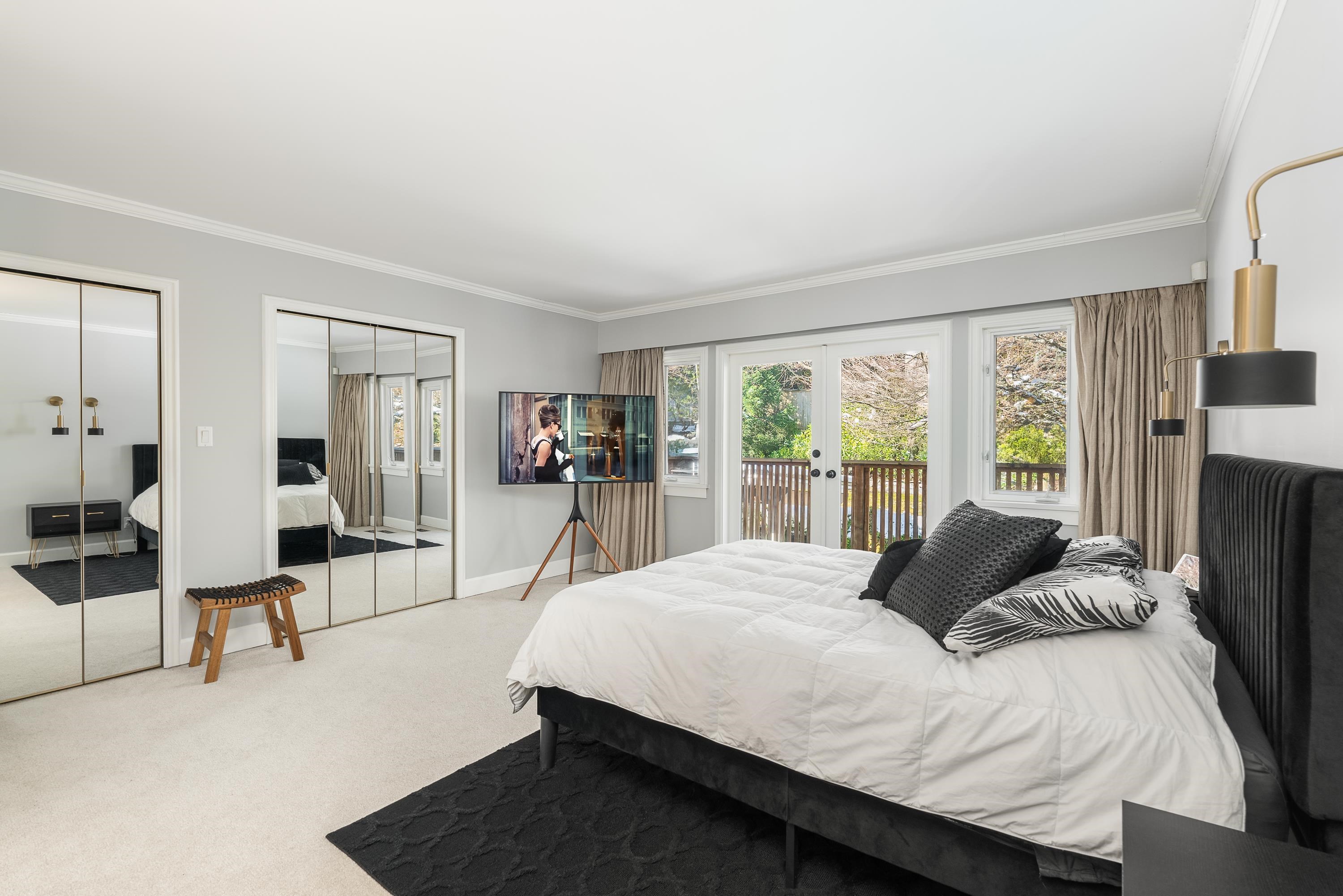 Listing image of 4629 CAULFEILD DRIVE