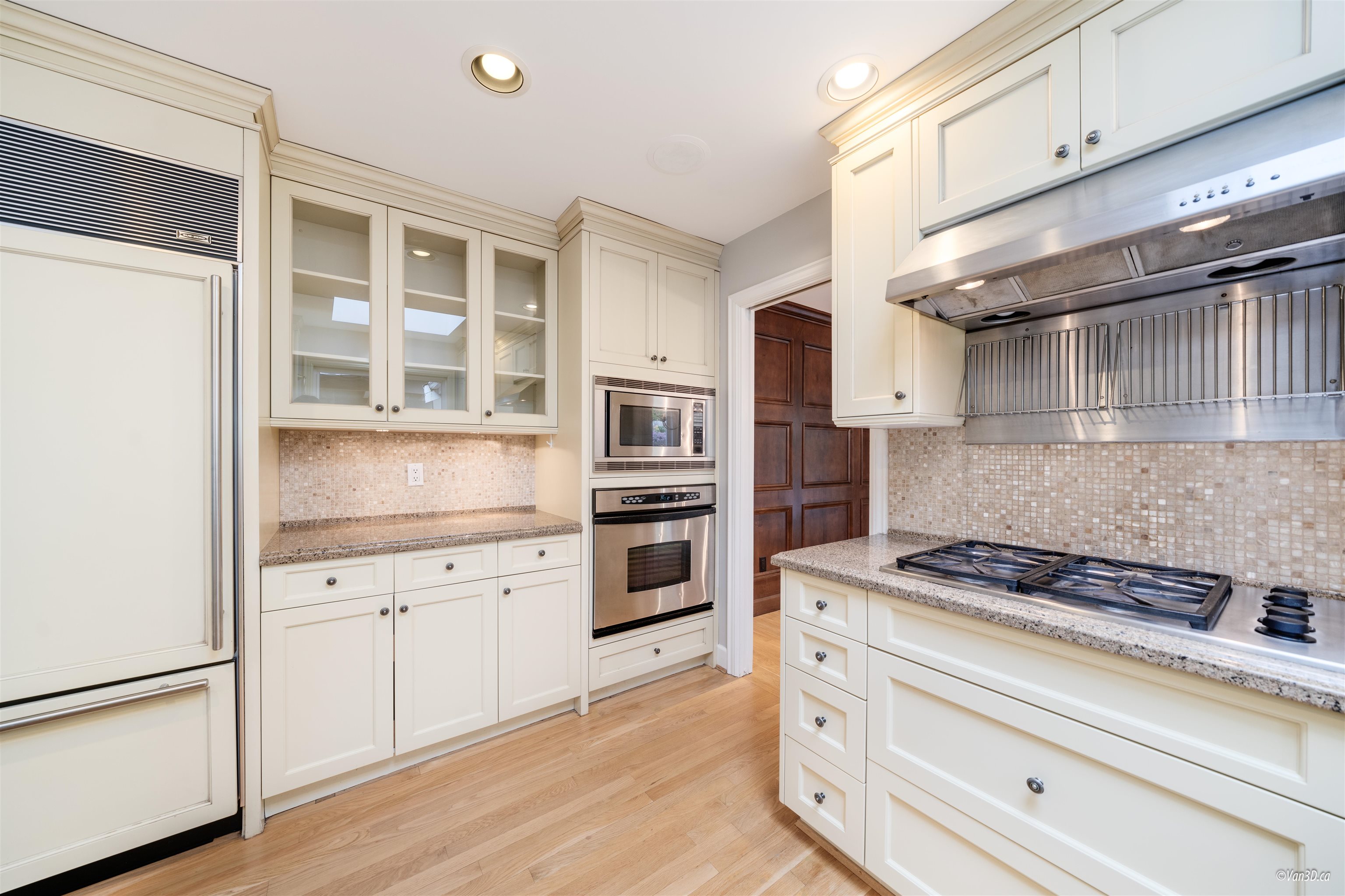 Listing image of 4629 CAULFEILD DRIVE