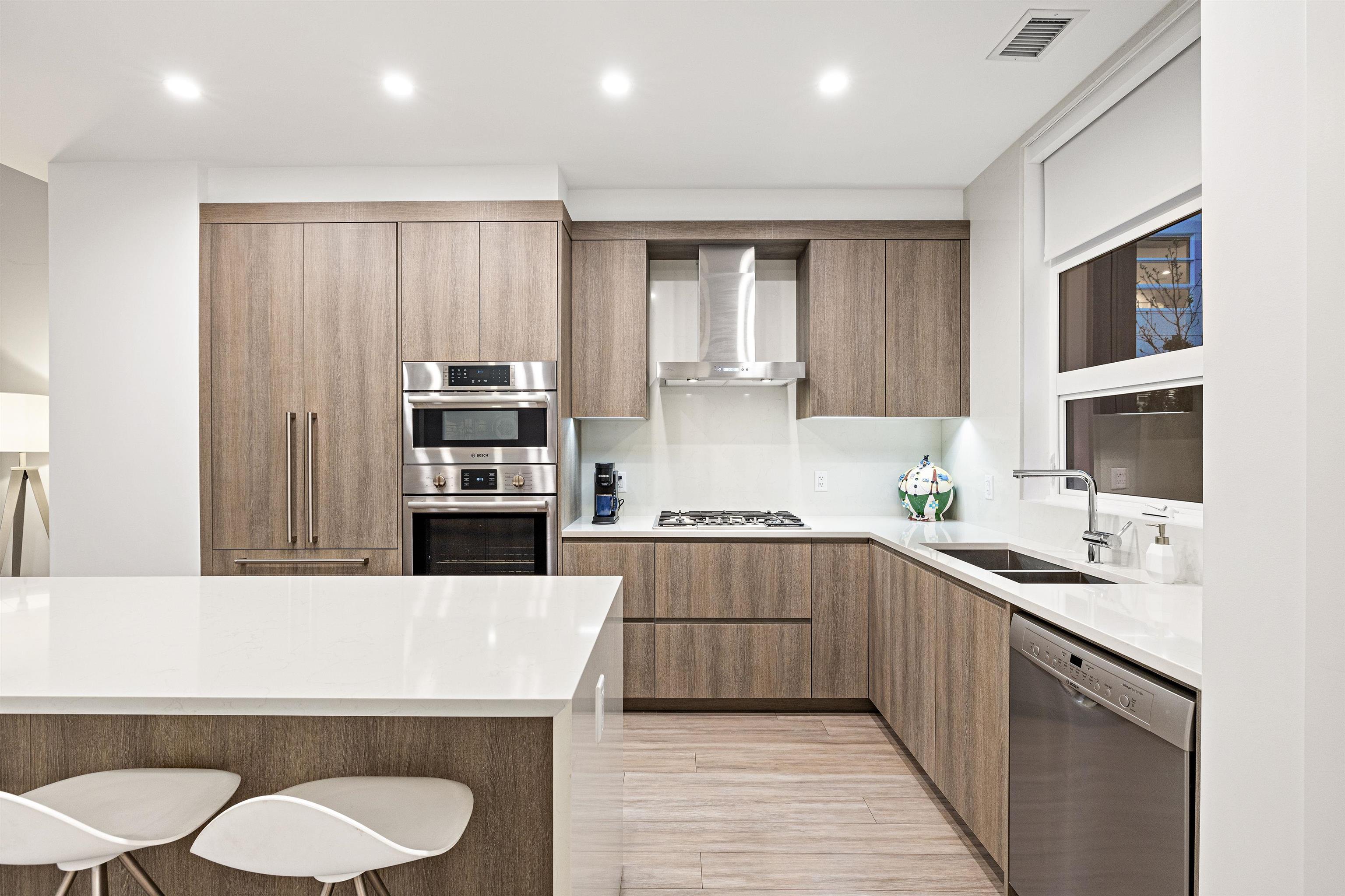 Listing image of 148 2060 CURLING ROAD
