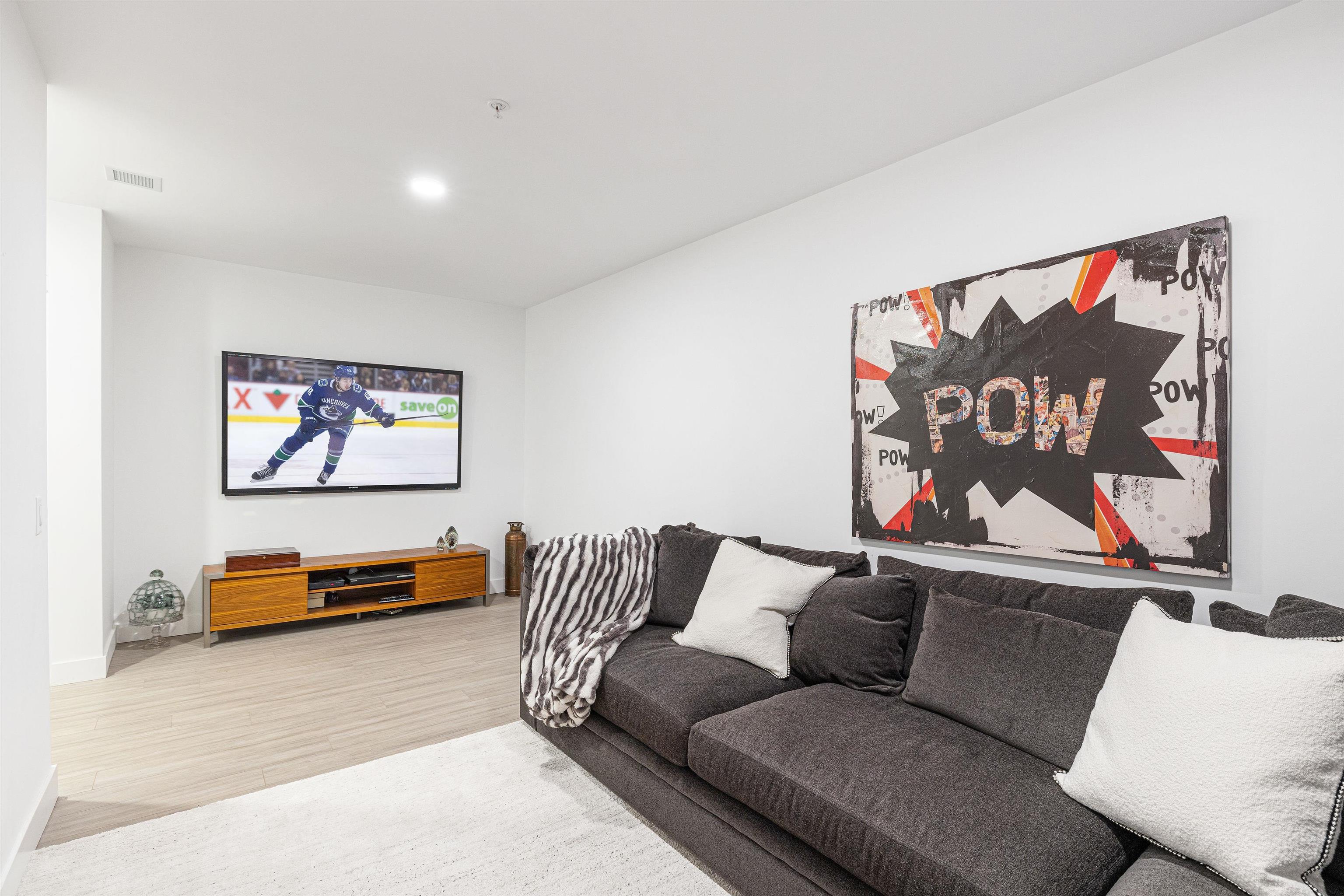 Listing image of 148 2060 CURLING ROAD