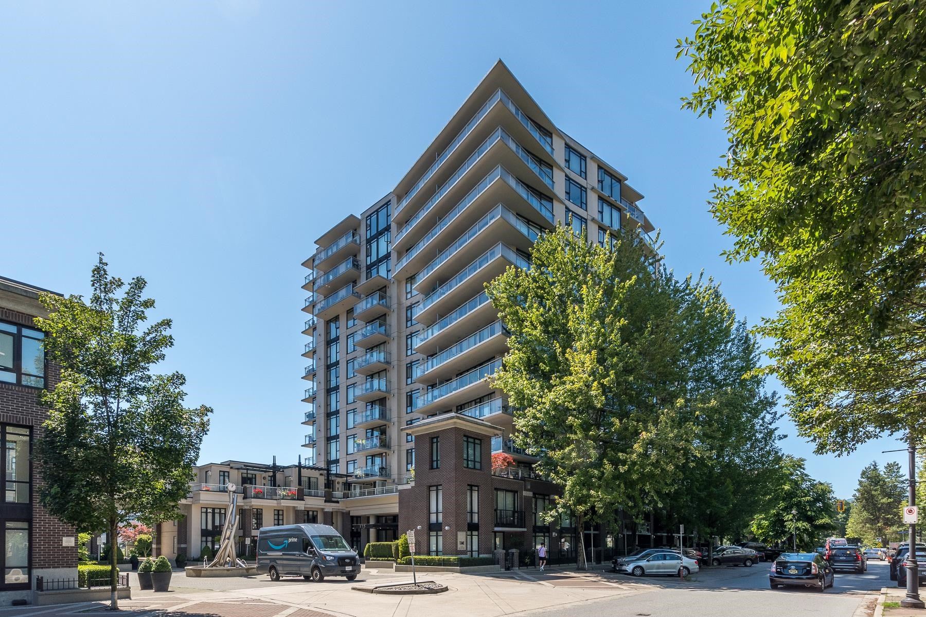 Listing image of 810 175 W 1ST STREET