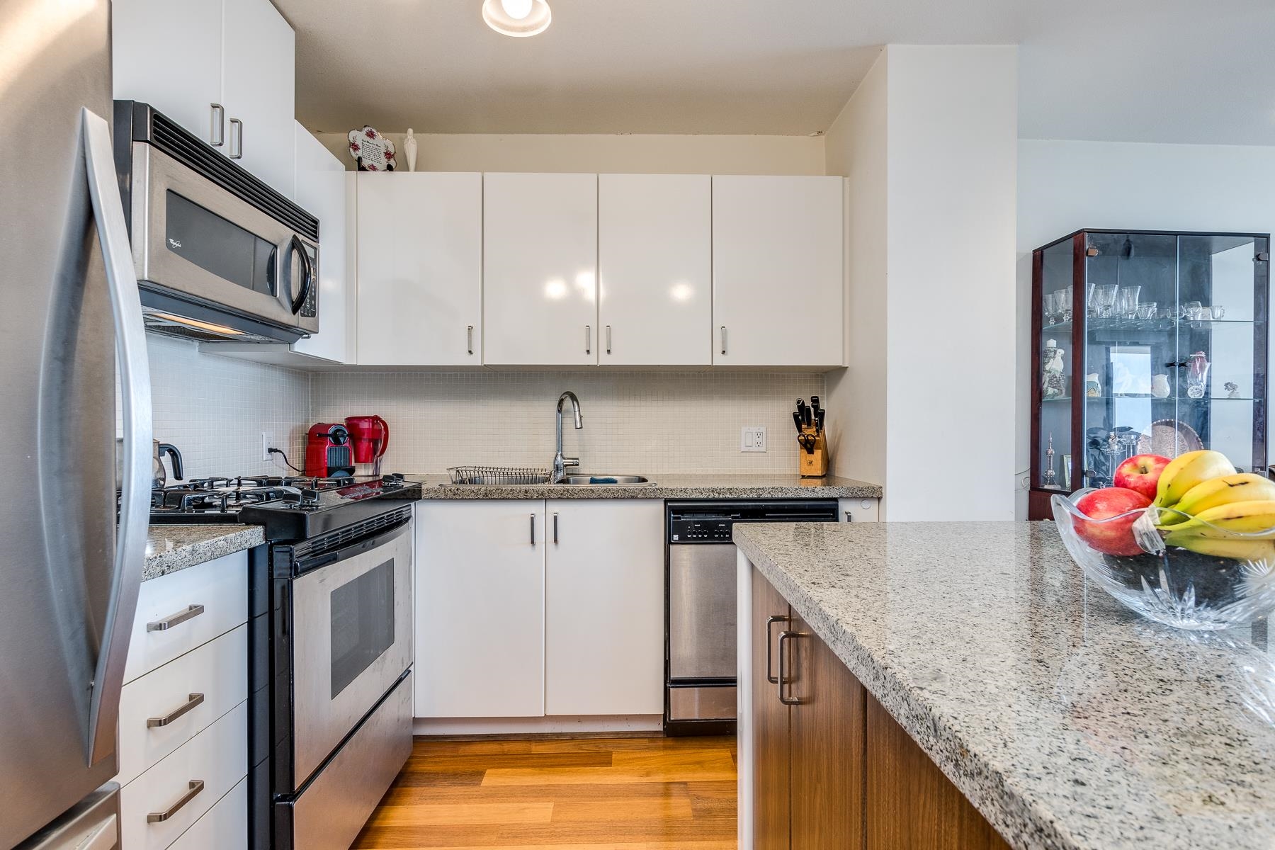 Listing image of 810 175 W 1ST STREET
