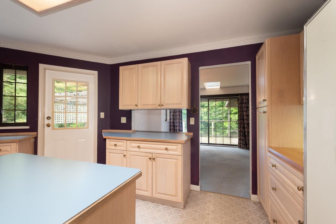 Listing image of 4197 VIRGINIA CRESCENT