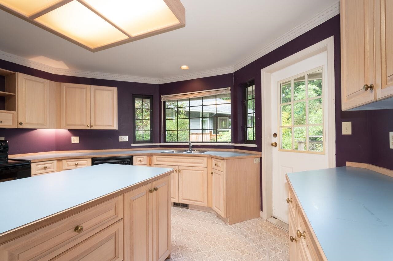 Listing image of 4197 VIRGINIA CRESCENT