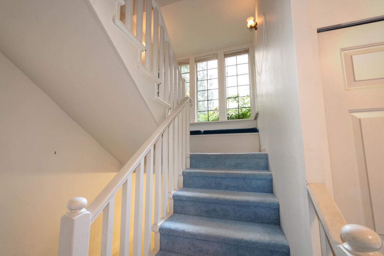 Listing image of 4197 VIRGINIA CRESCENT