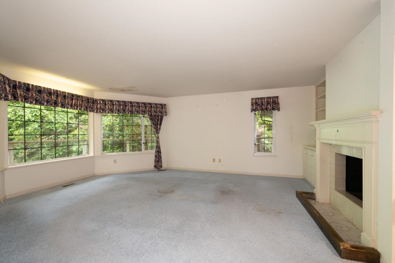 Listing image of 4197 VIRGINIA CRESCENT