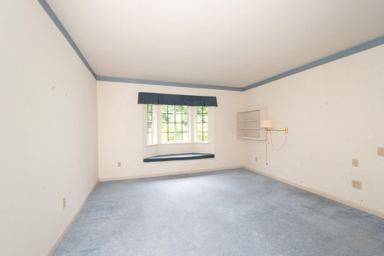 Listing image of 4197 VIRGINIA CRESCENT