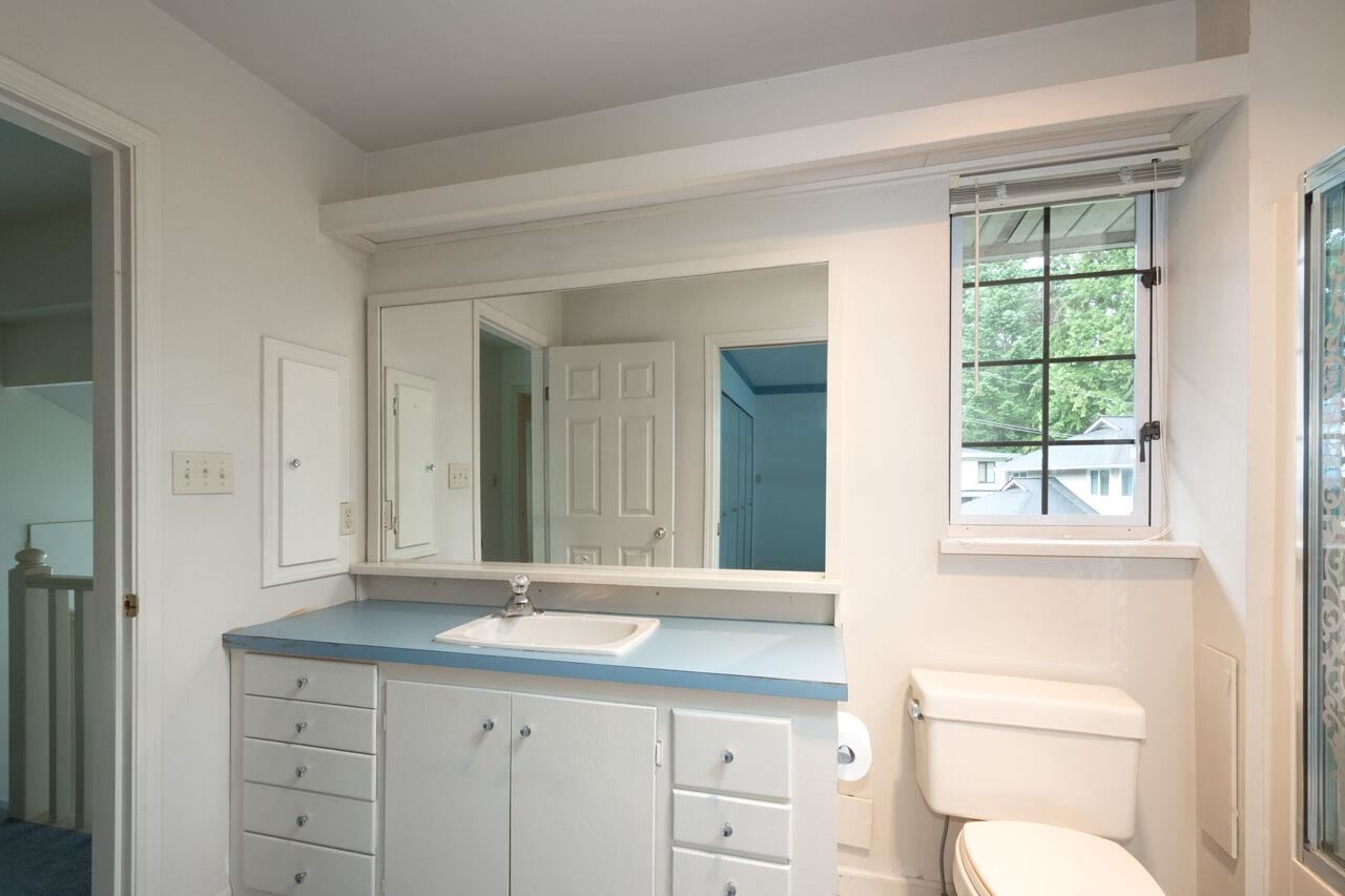 Listing image of 4197 VIRGINIA CRESCENT
