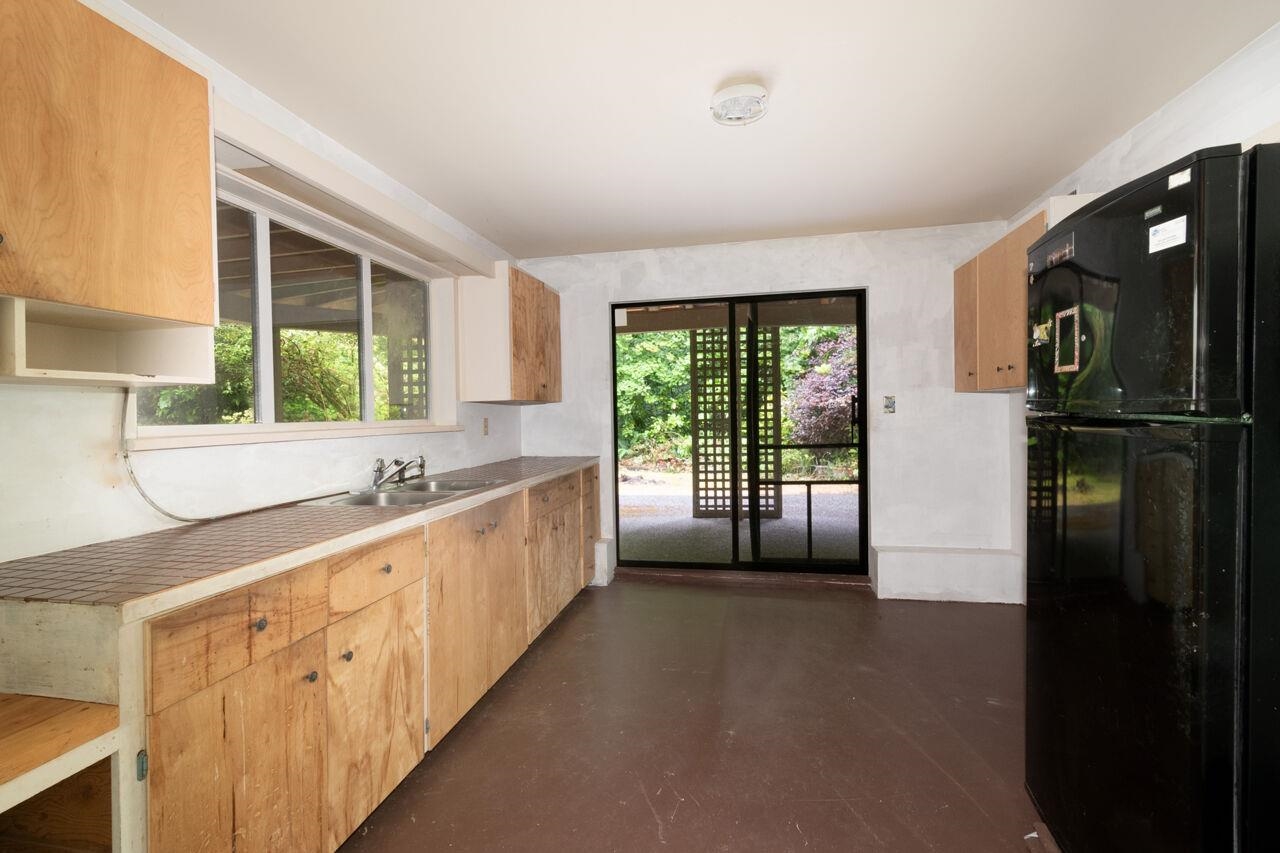 Listing image of 4197 VIRGINIA CRESCENT