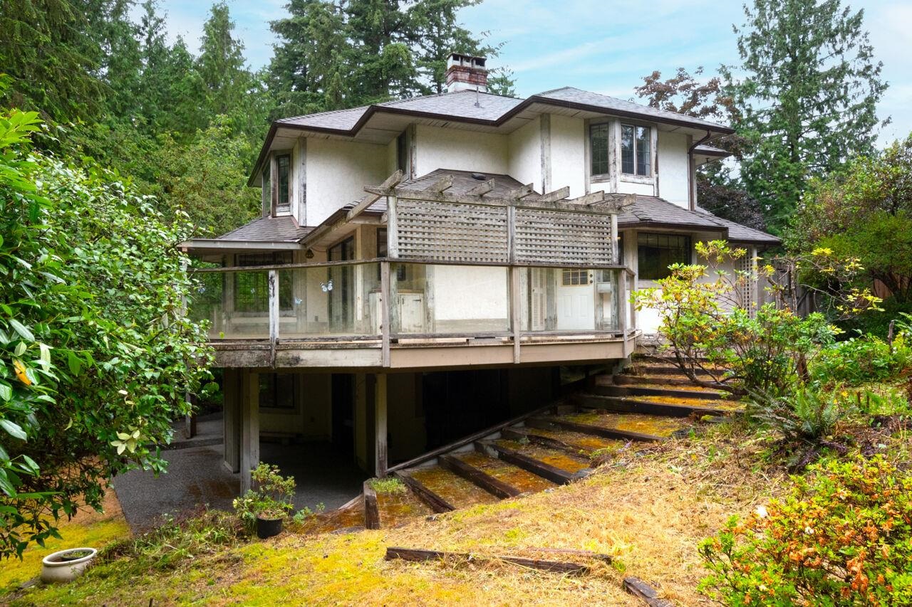 Listing image of 4197 VIRGINIA CRESCENT