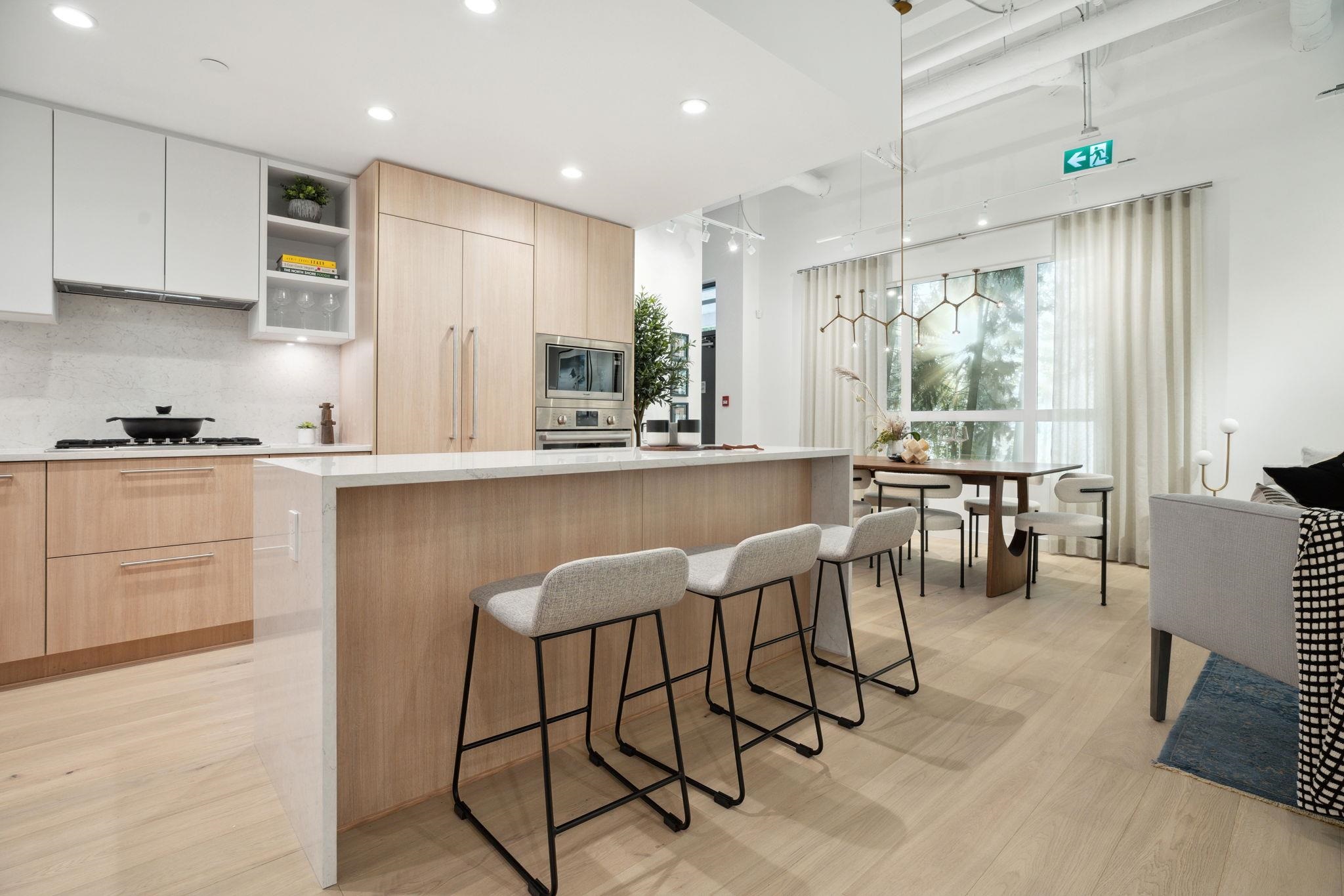 Listing image of 132 2050 GLENAIRE DRIVE