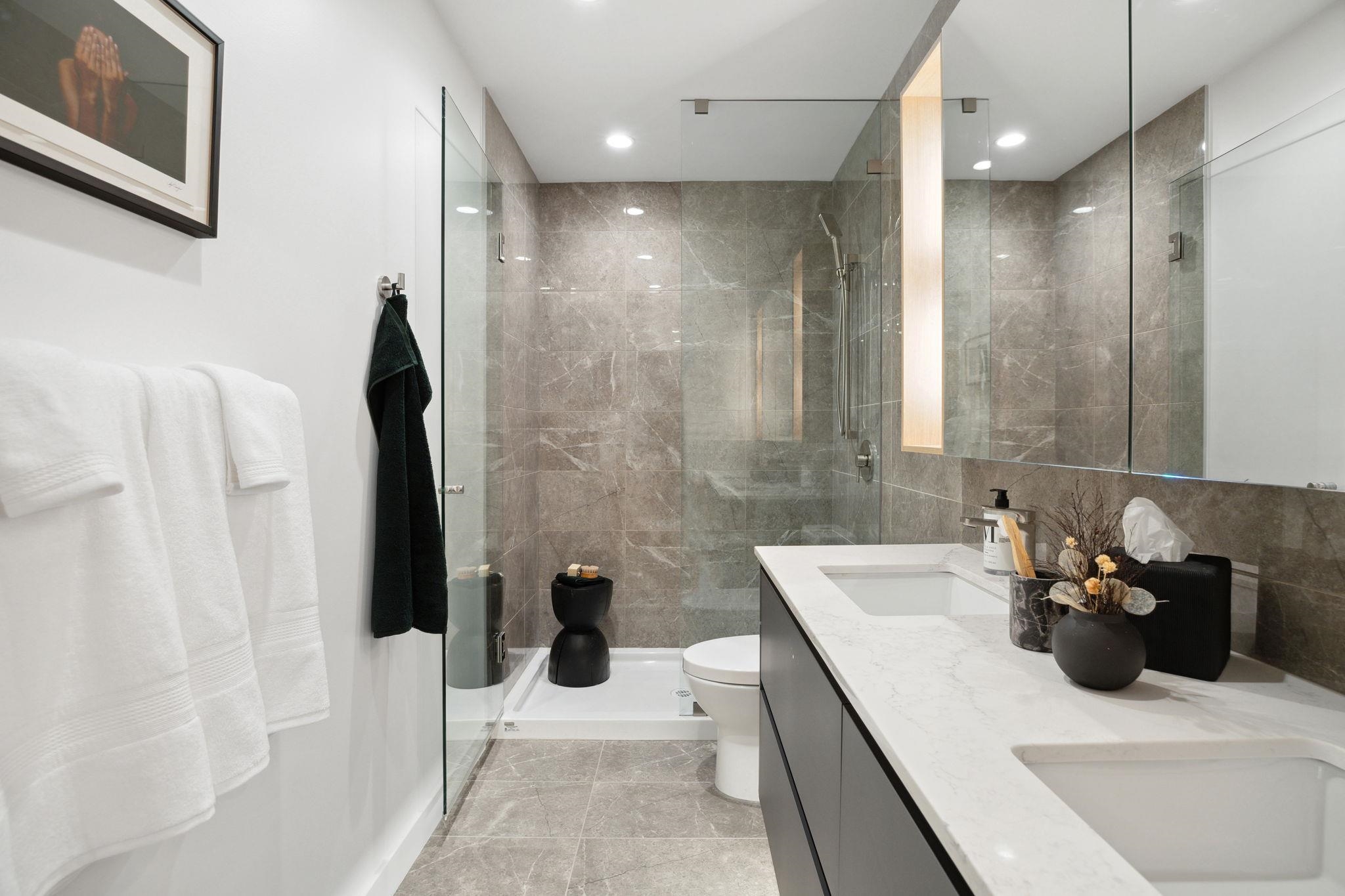 Listing image of 132 2050 GLENAIRE DRIVE