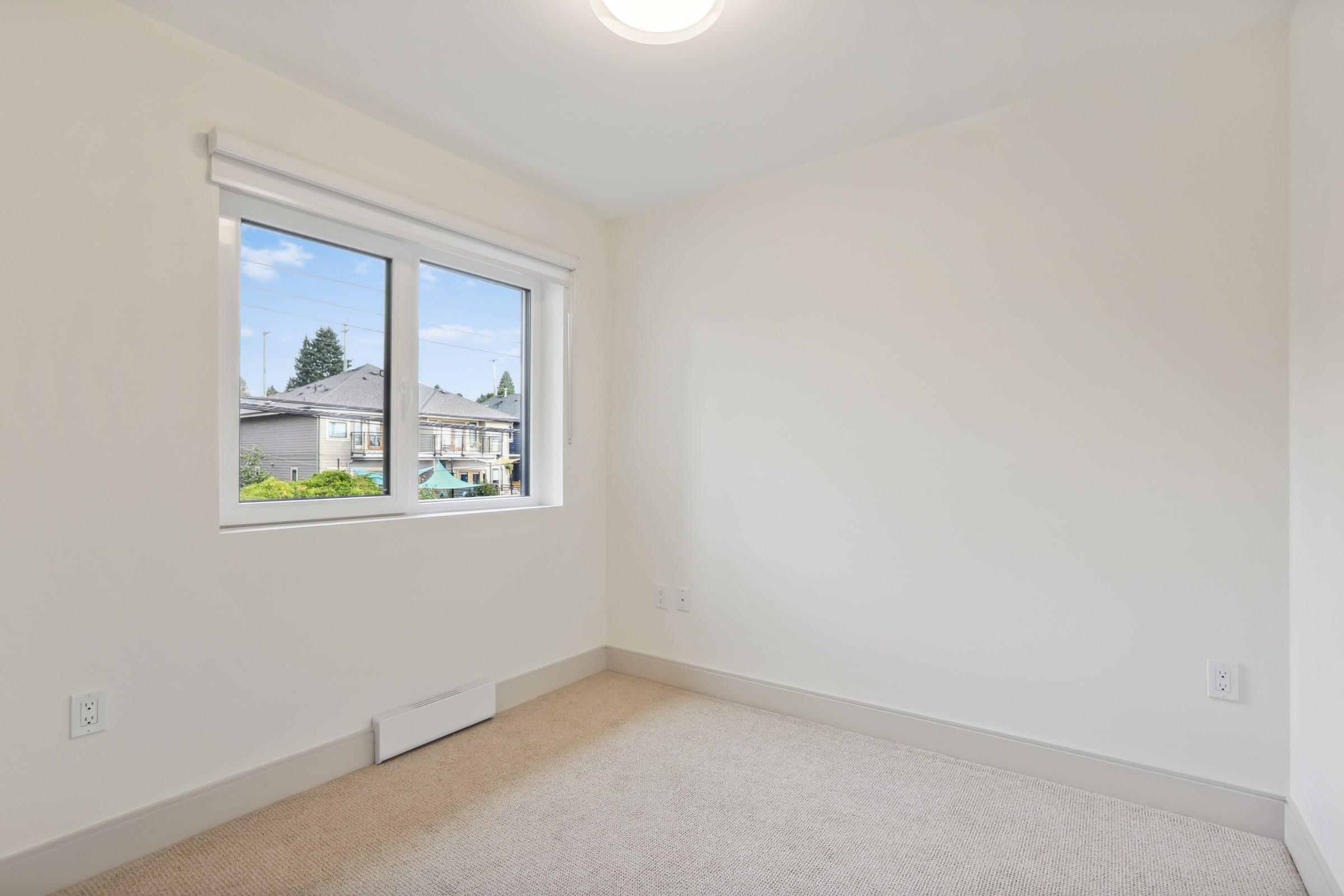 Listing image of 18 632 E 3RD STREET