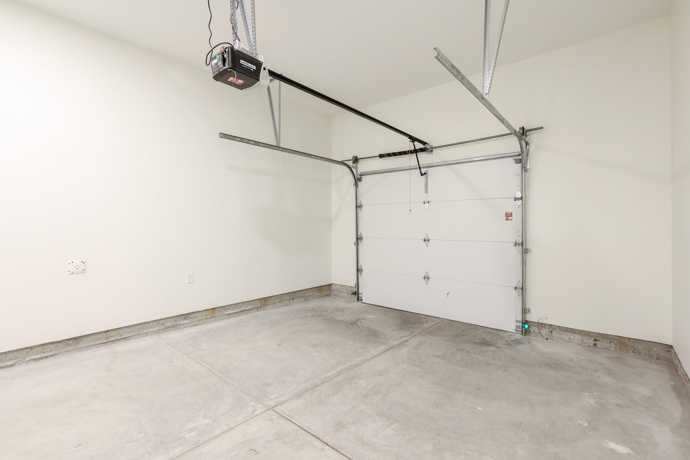Listing image of 18 632 E 3RD STREET