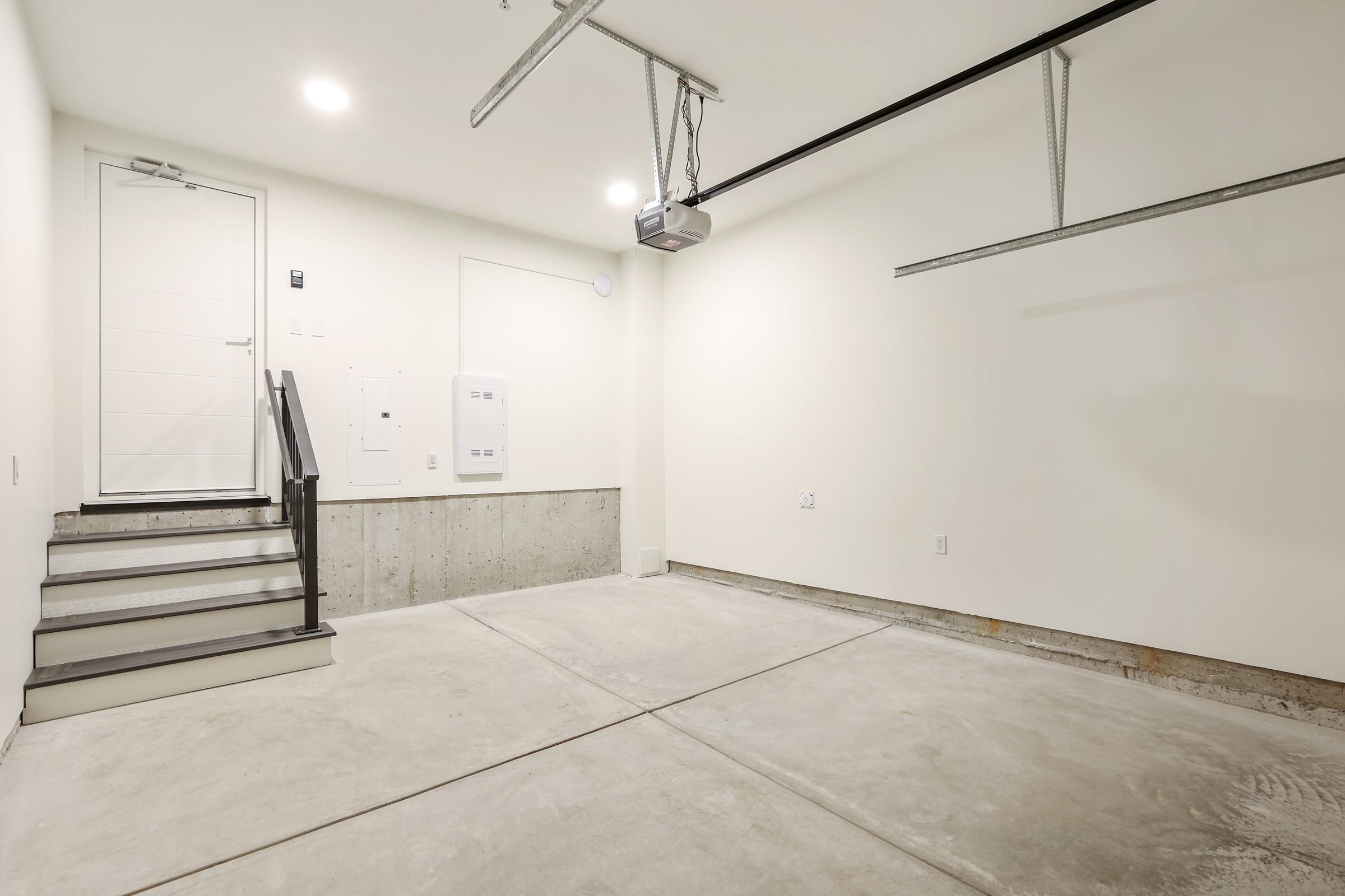 Listing image of 18 632 E 3RD STREET