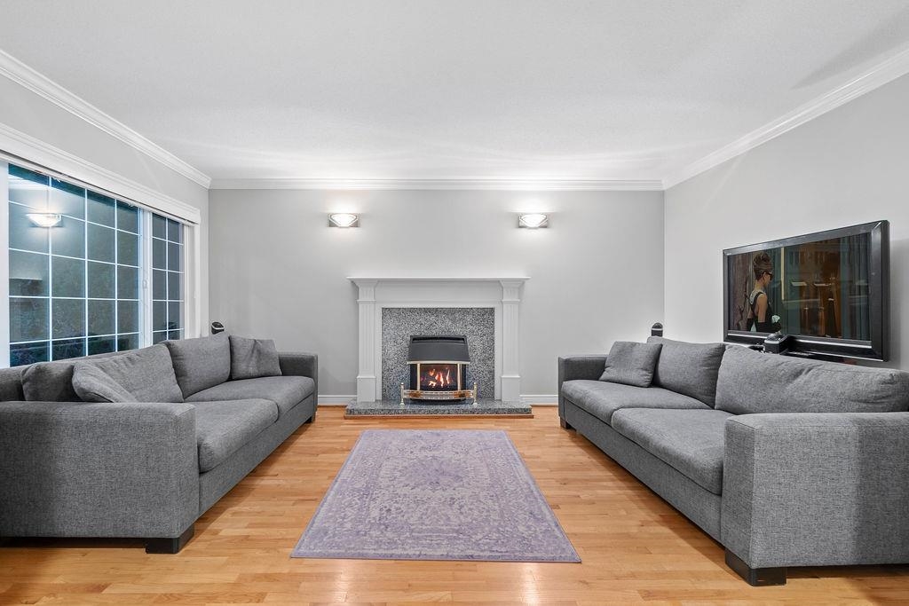 Listing image of 3998 PHYLLIS ROAD