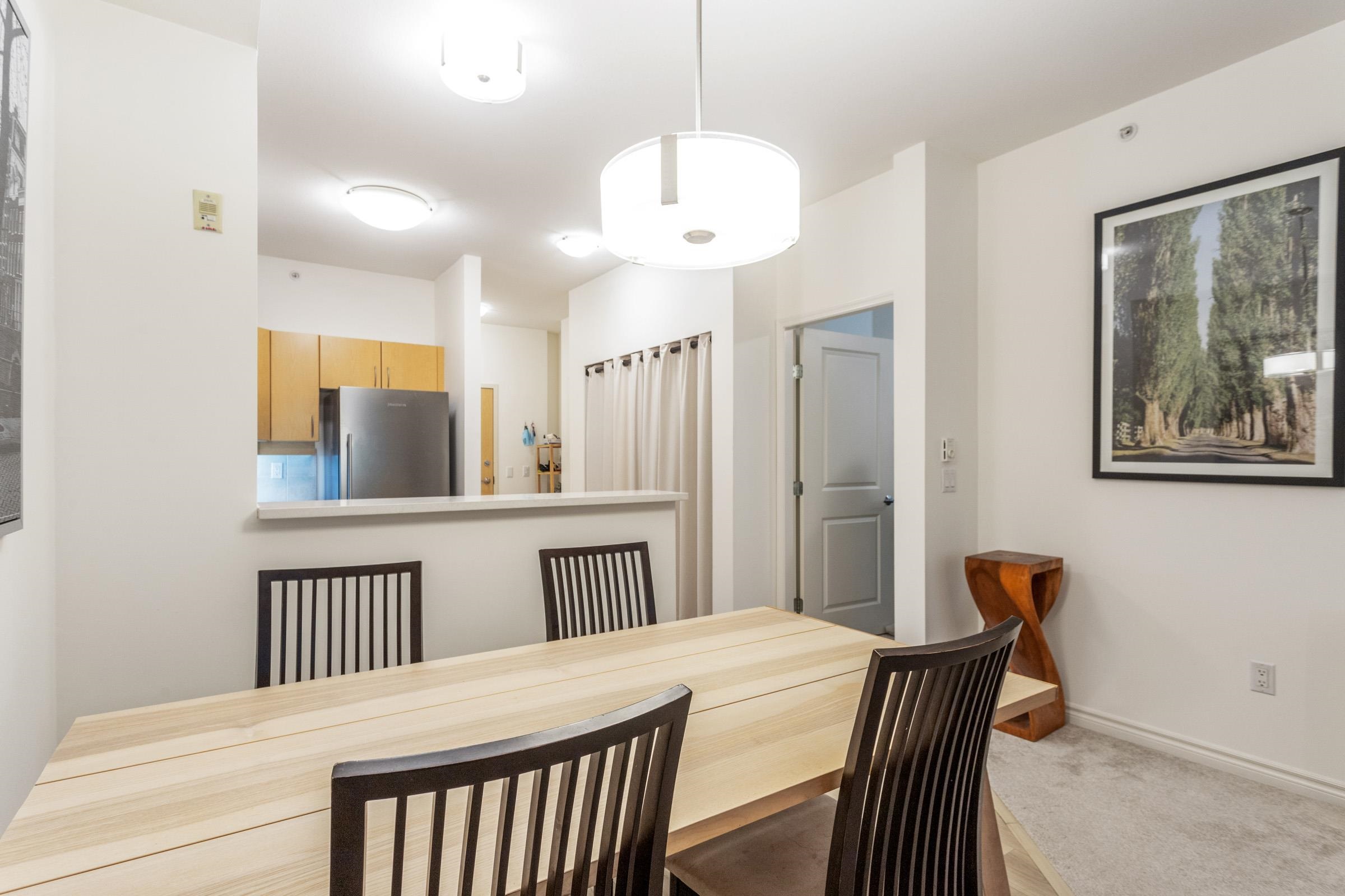Listing image of 306 3151 CONNAUGHT CRESCENT