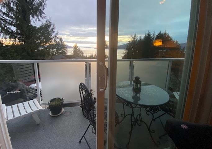Listing image of 5 350 CENTRE ROAD