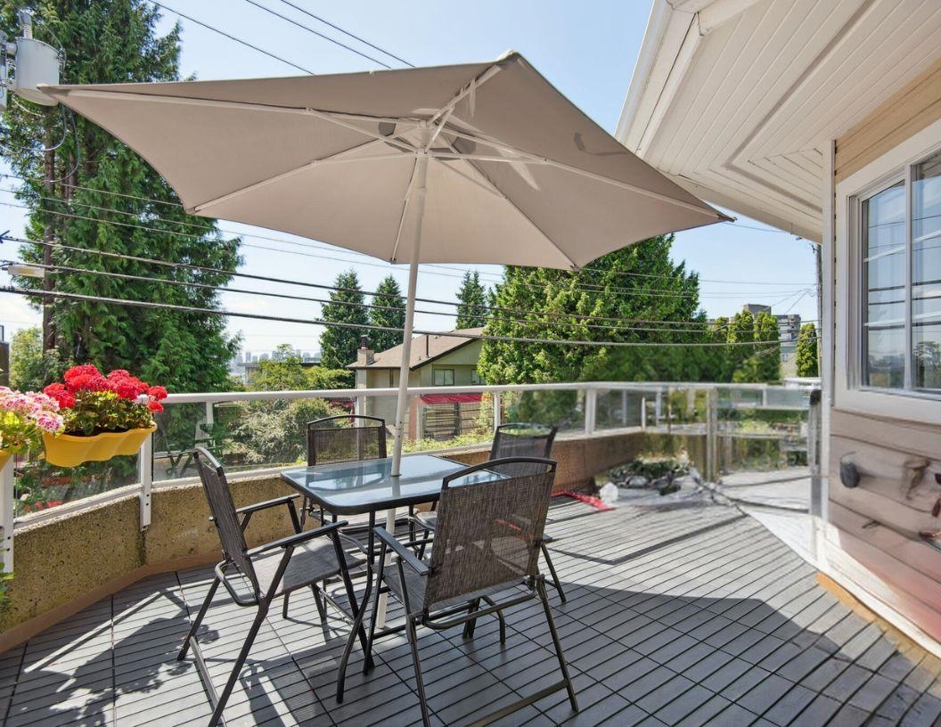 Listing image of 11 249 E 4TH STREET