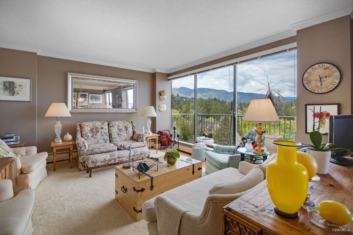 Listing image of 903 1745 ESQUIMALT AVENUE