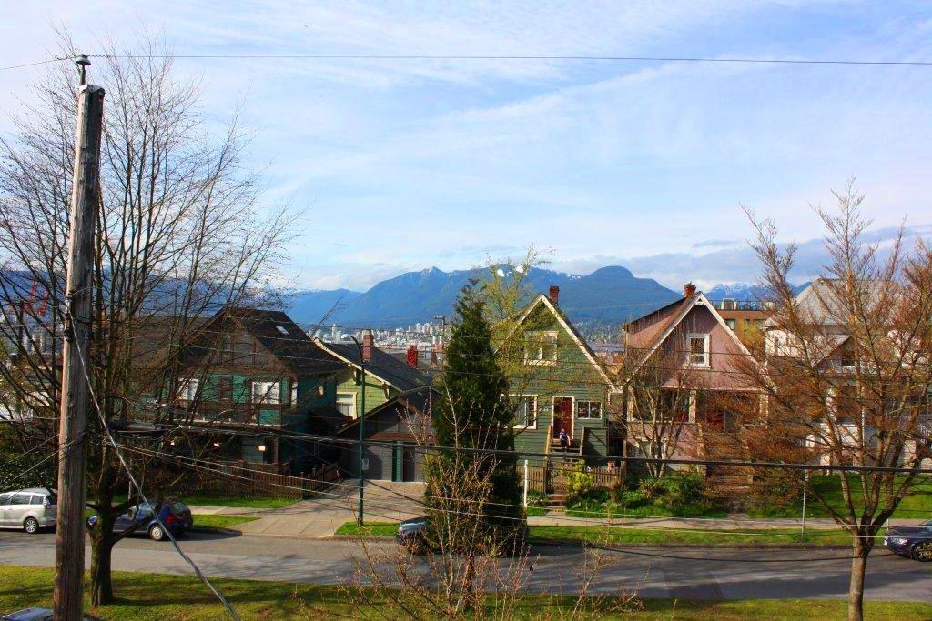 Listing image of 2128 E PENDER STREET