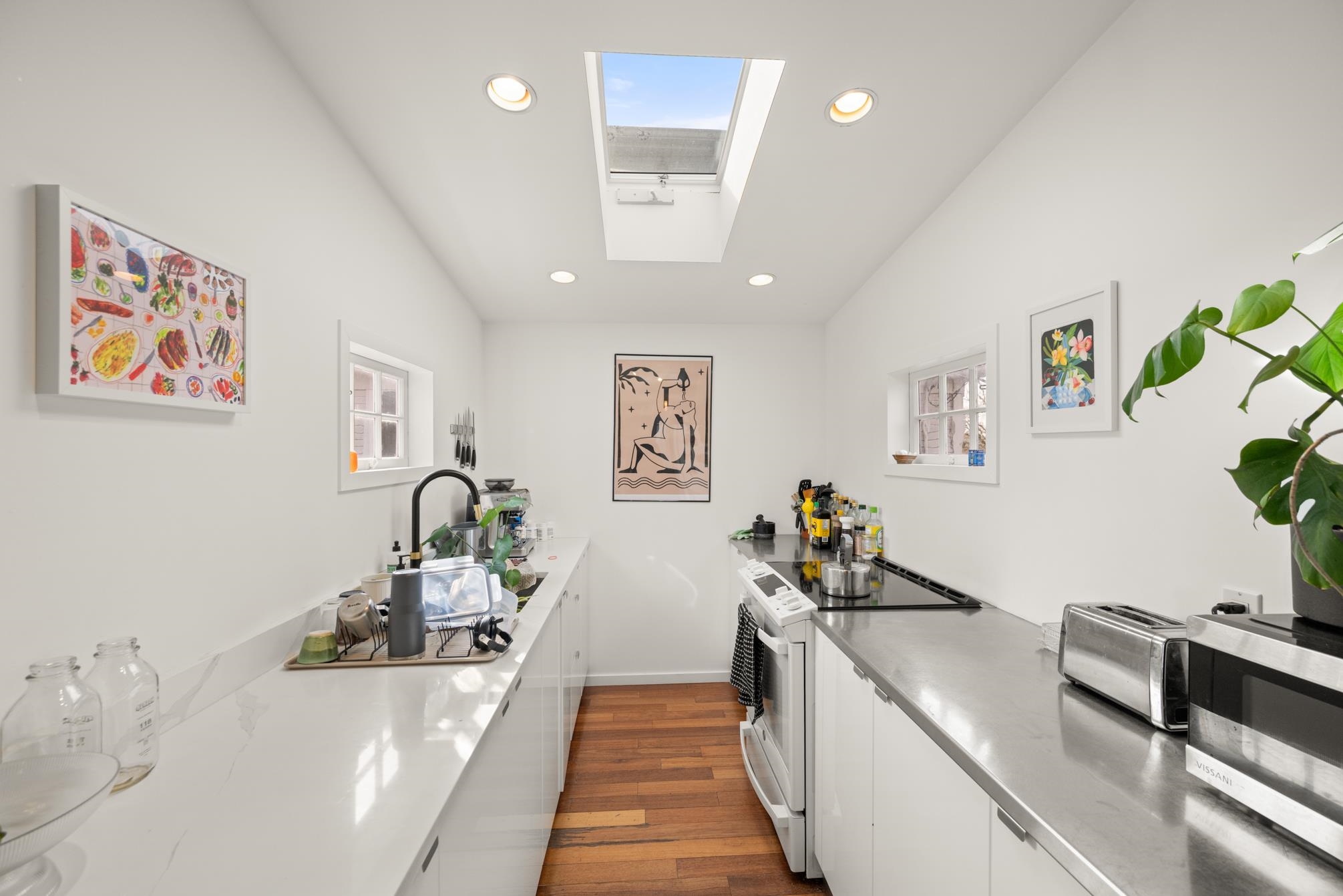 Listing image of 2128 E PENDER STREET