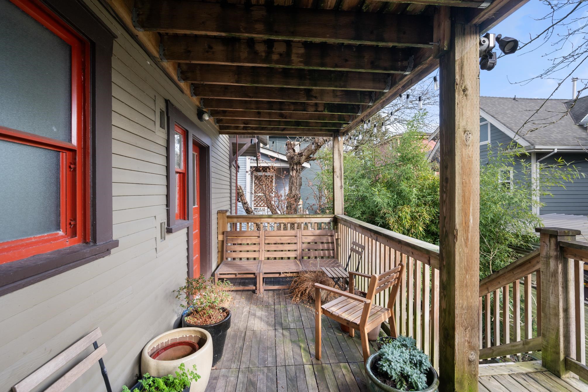 Listing image of 2128 E PENDER STREET