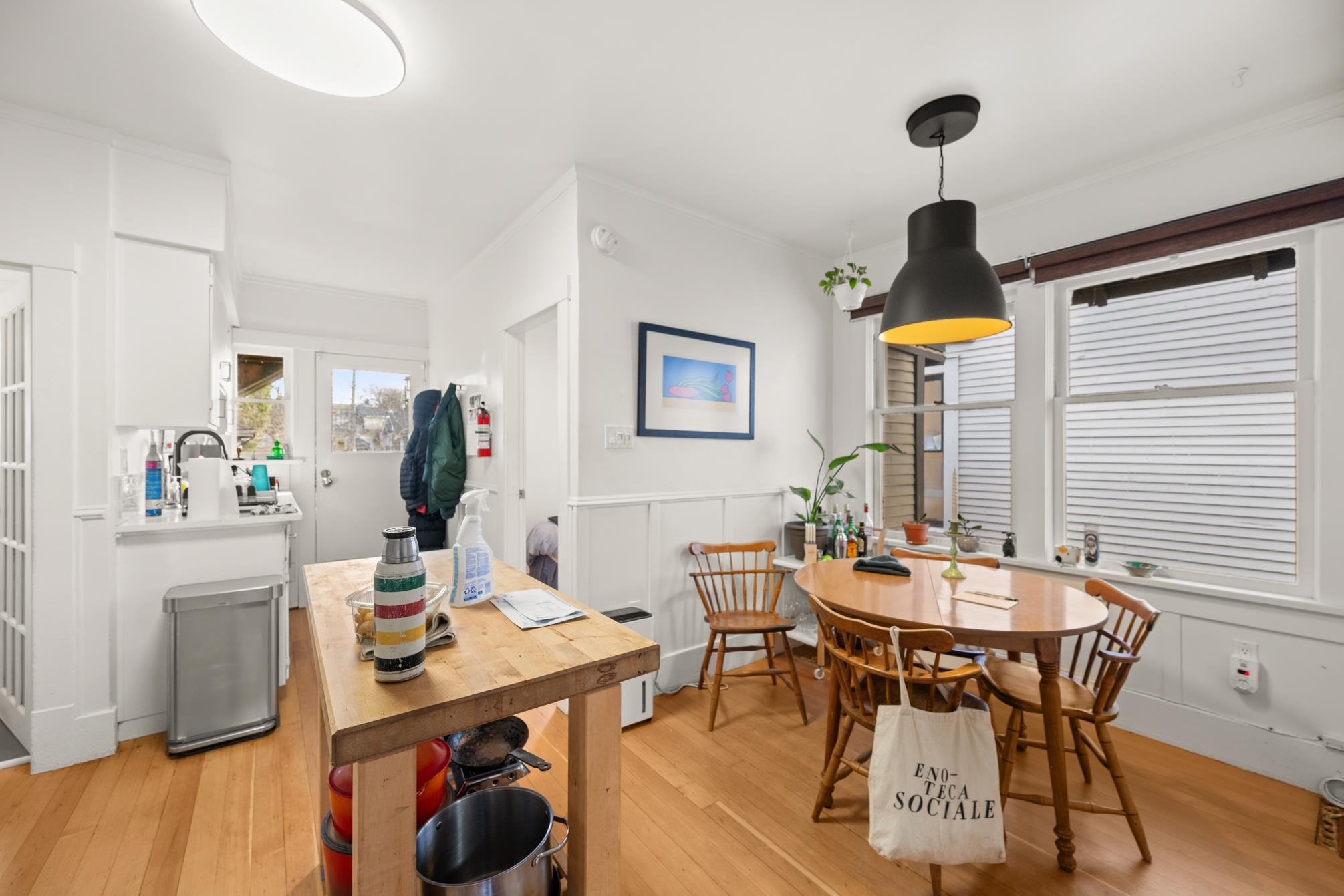 Listing image of 2128 E PENDER STREET