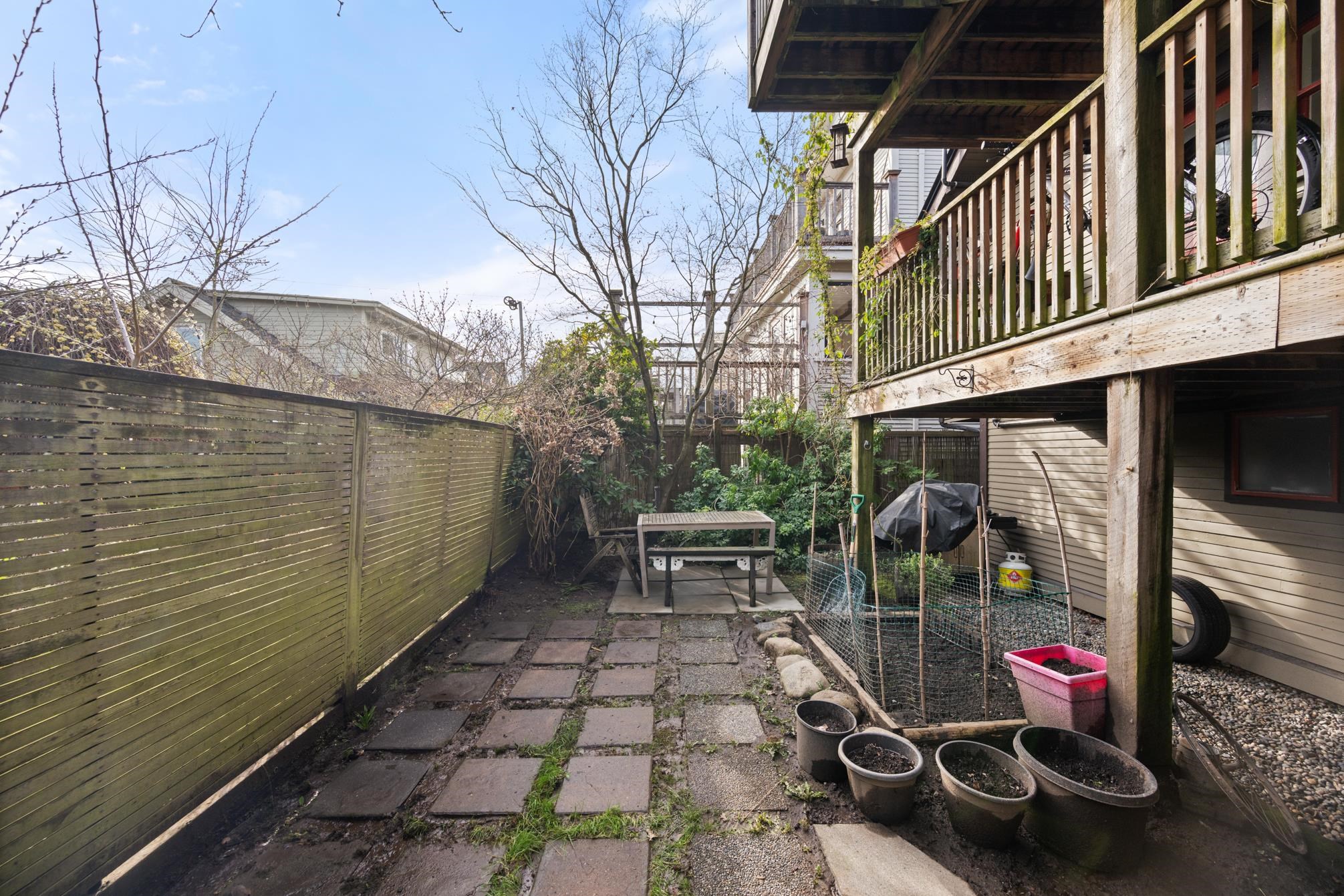 Listing image of 2128 E PENDER STREET