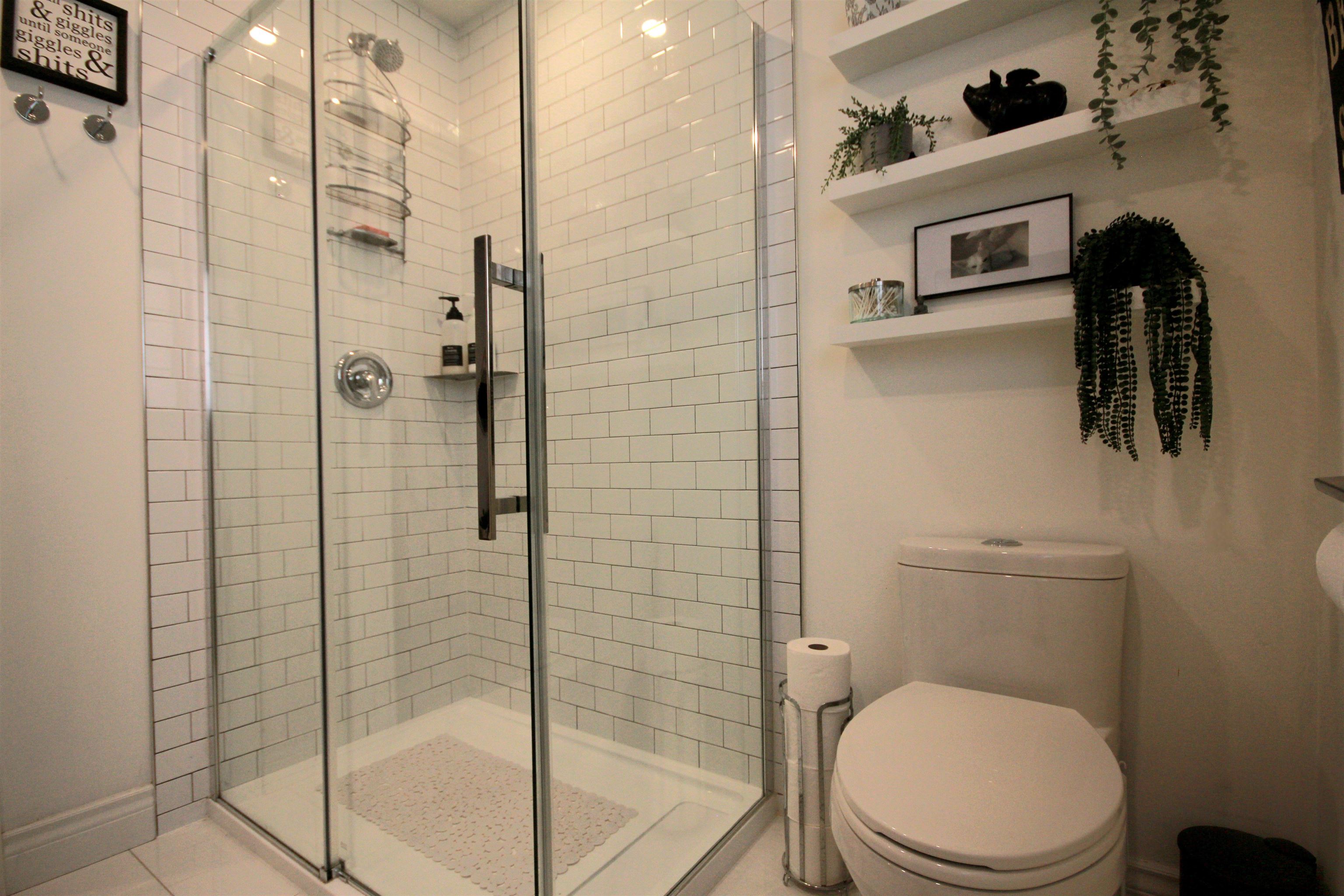 Listing image of 2341 LARSON ROAD