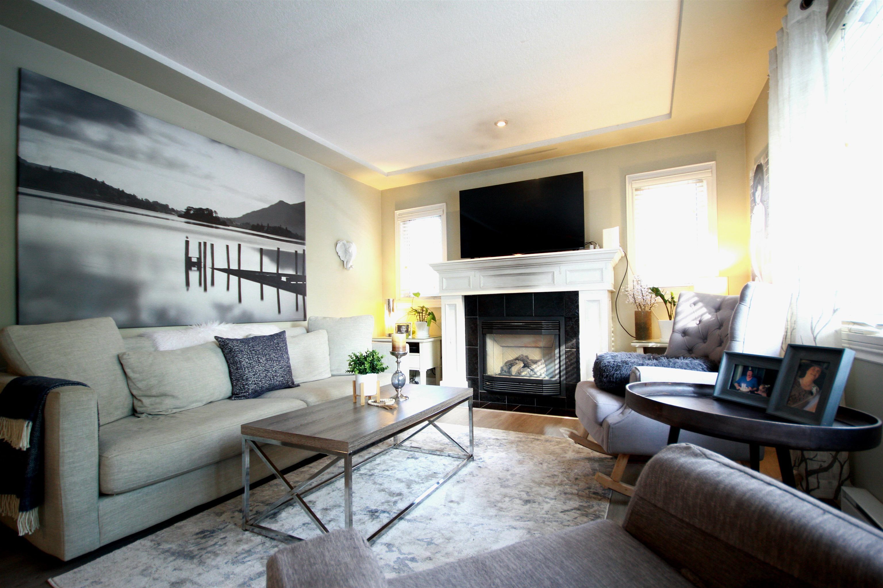 Listing image of 2341 LARSON ROAD