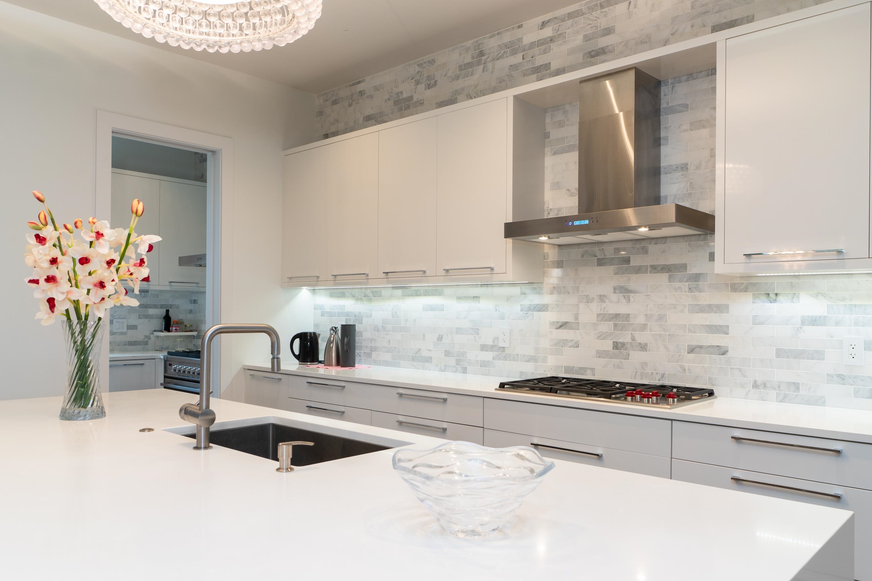 Listing image of 1465 JEFFERSON AVENUE
