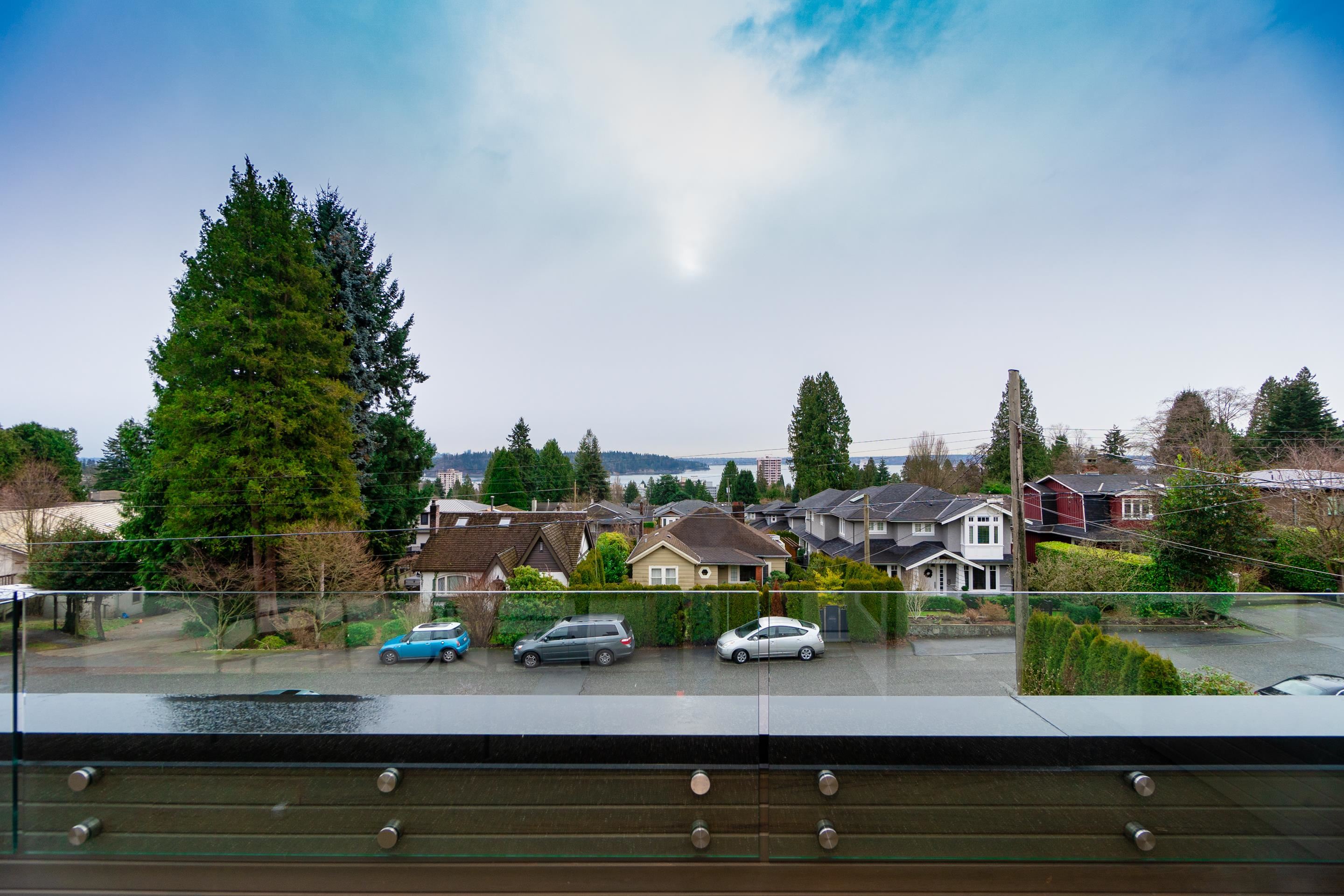 Listing image of 1465 JEFFERSON AVENUE