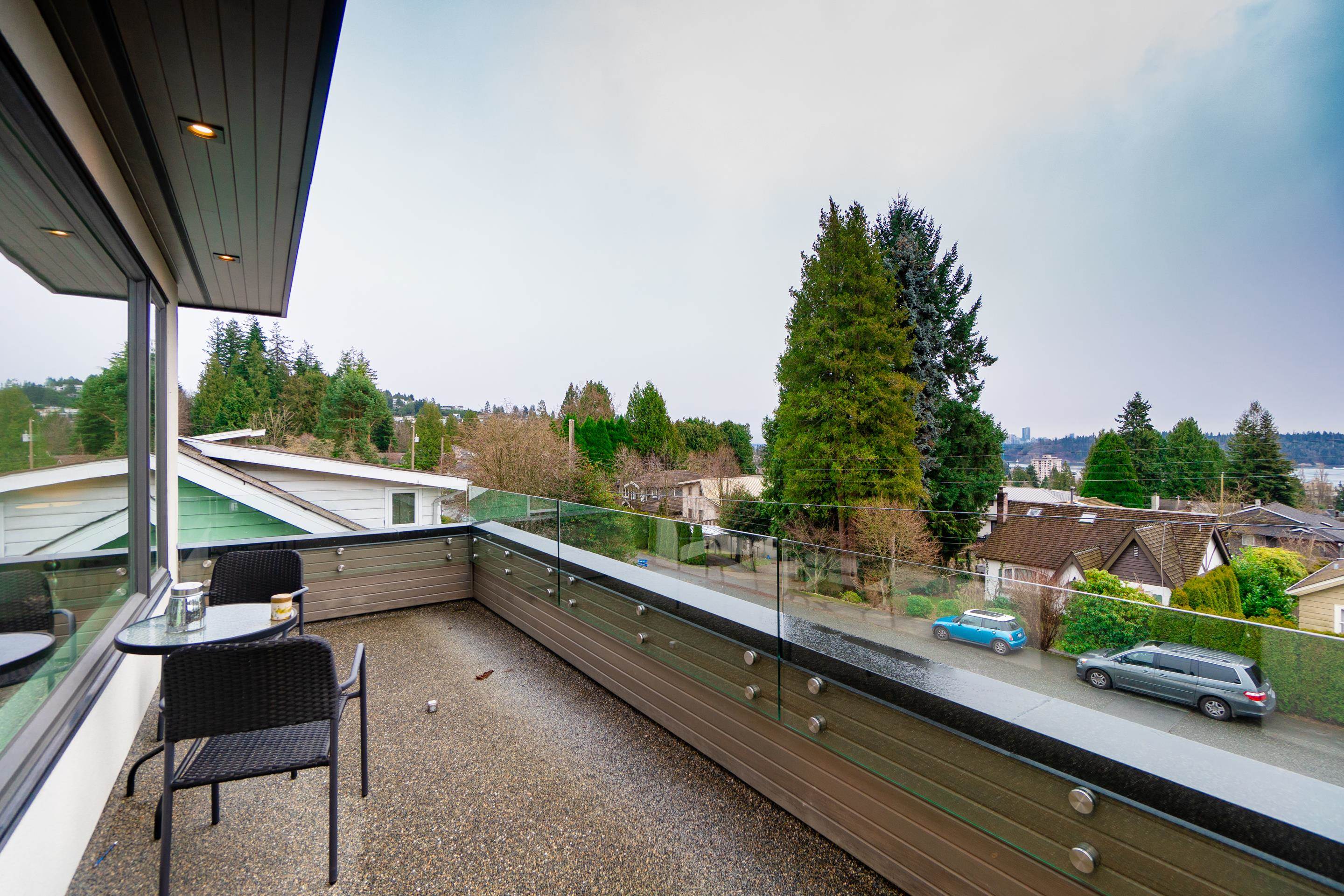 Listing image of 1465 JEFFERSON AVENUE