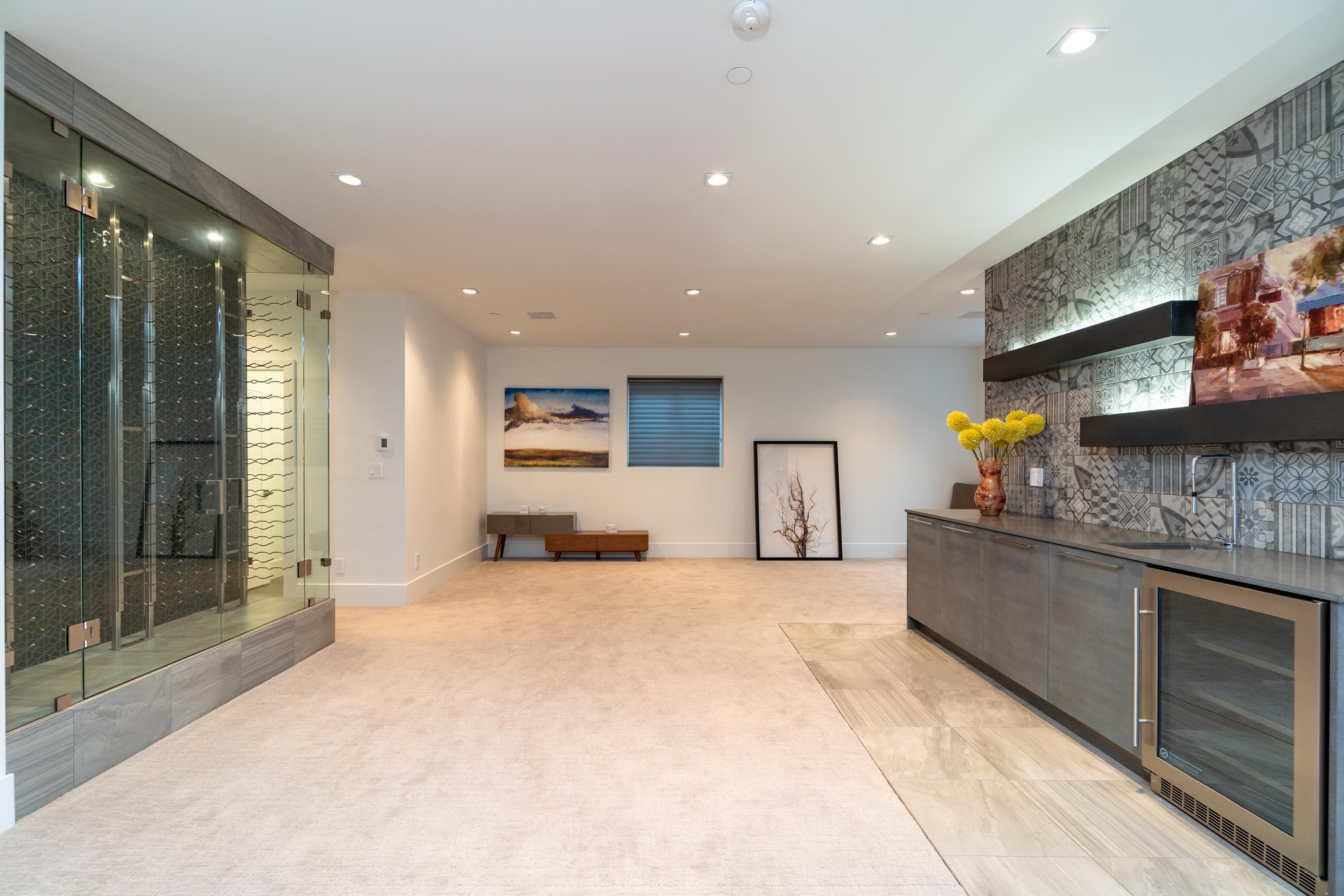 Listing image of 1465 JEFFERSON AVENUE