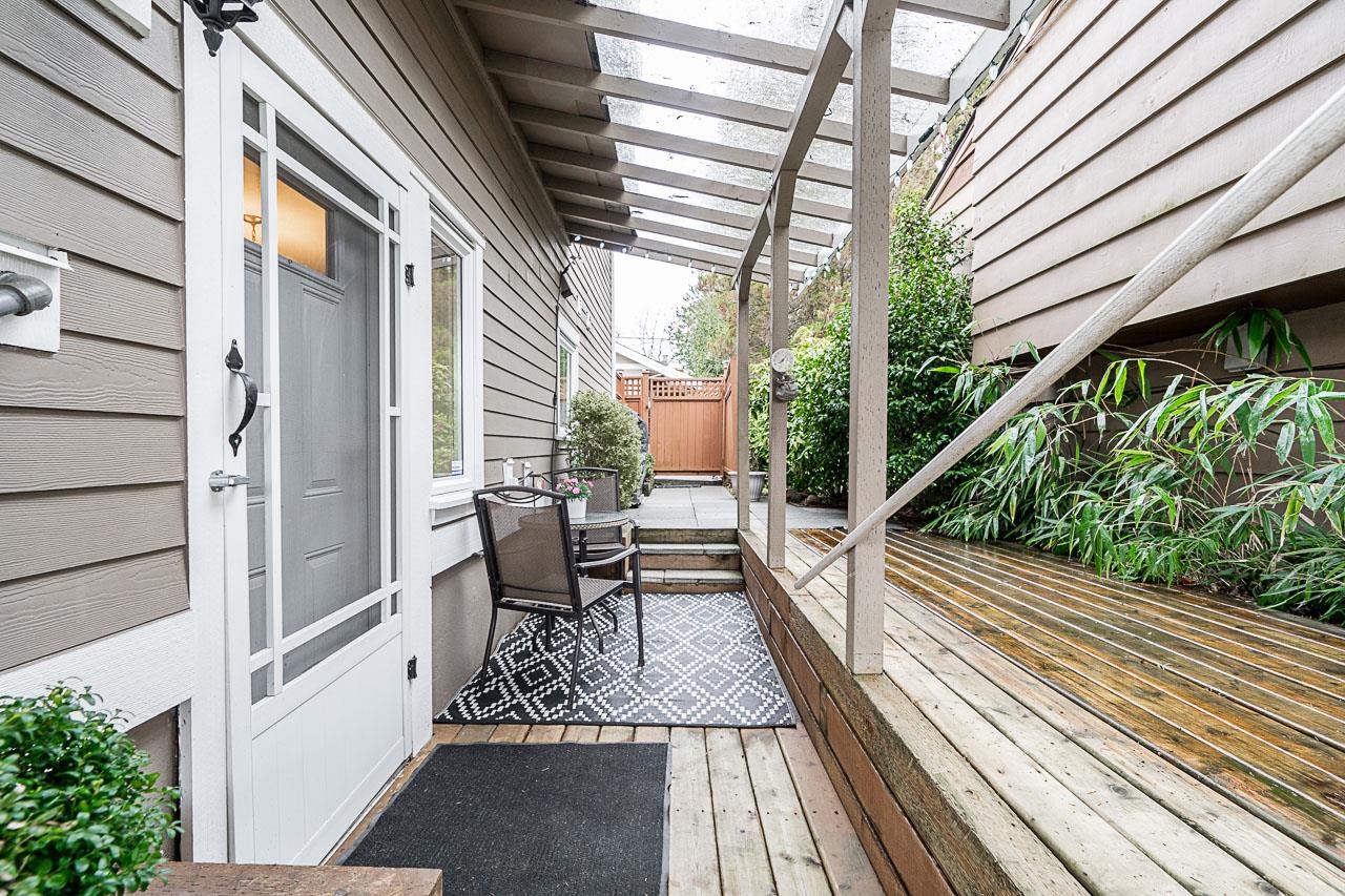 Listing image of 884 E 13TH STREET
