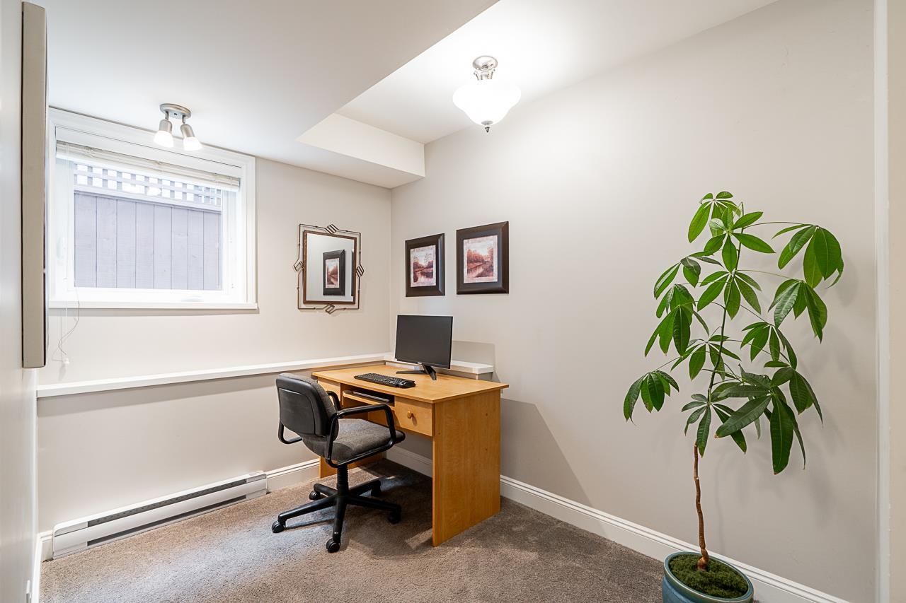 Listing image of 884 E 13TH STREET