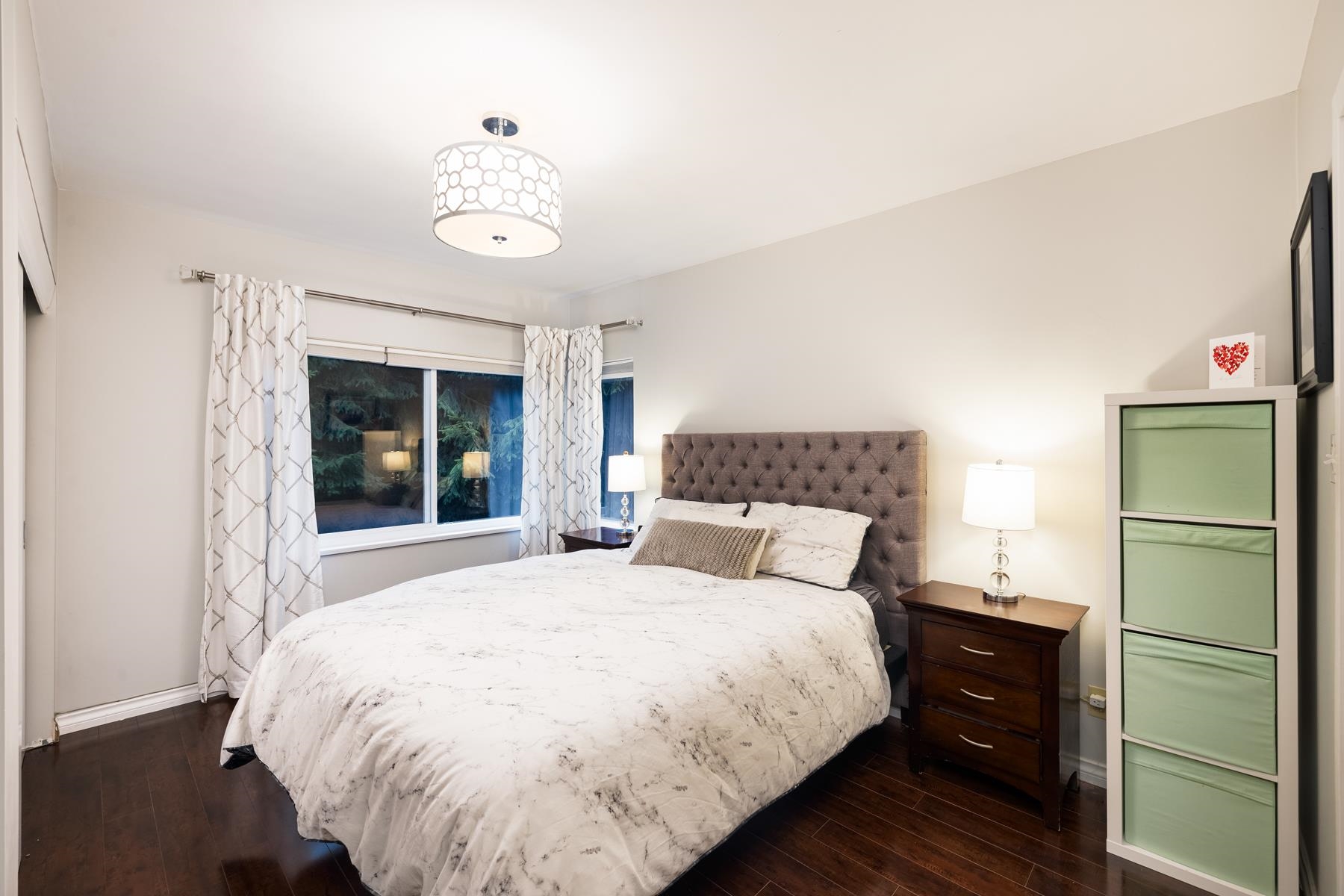 Listing image of 4233 CAPILANO ROAD