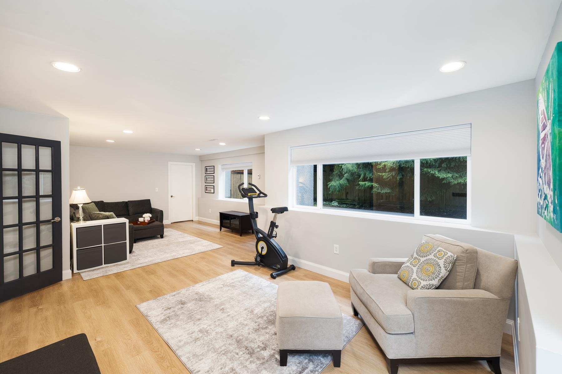 Listing image of 4233 CAPILANO ROAD