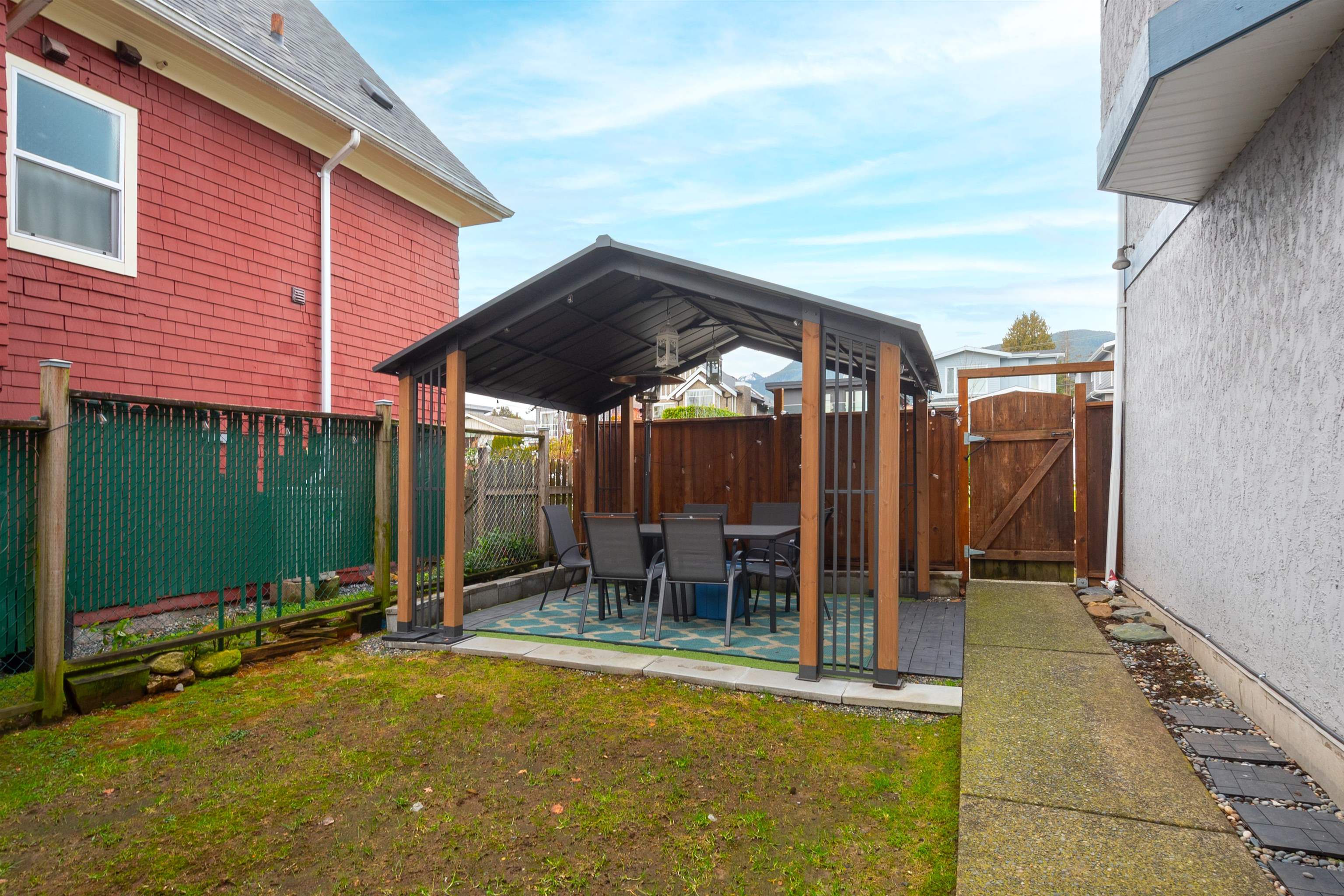 Listing image of 241-243 E 19TH STREET