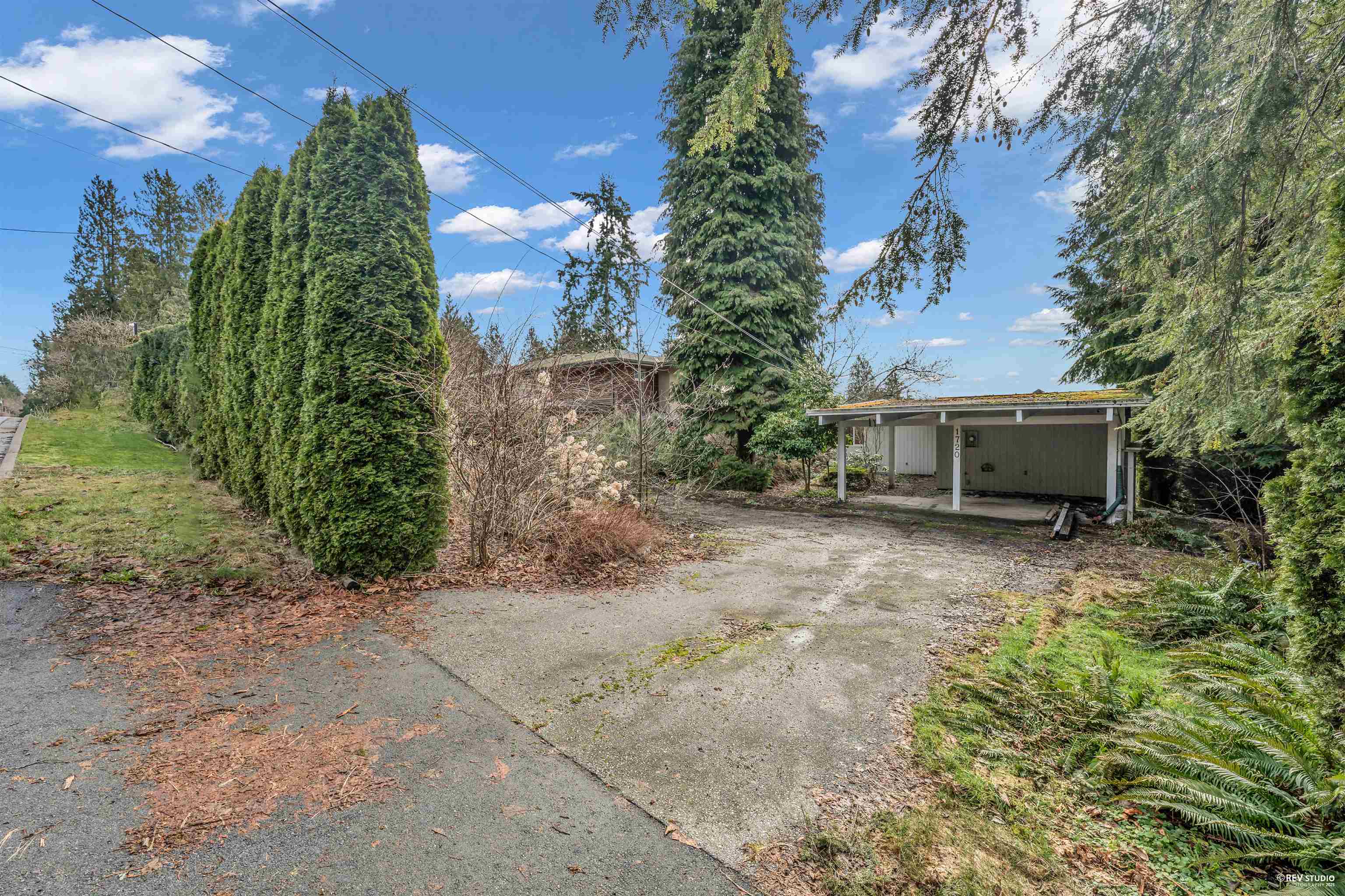 Listing image of 1720 QUEENS AVENUE