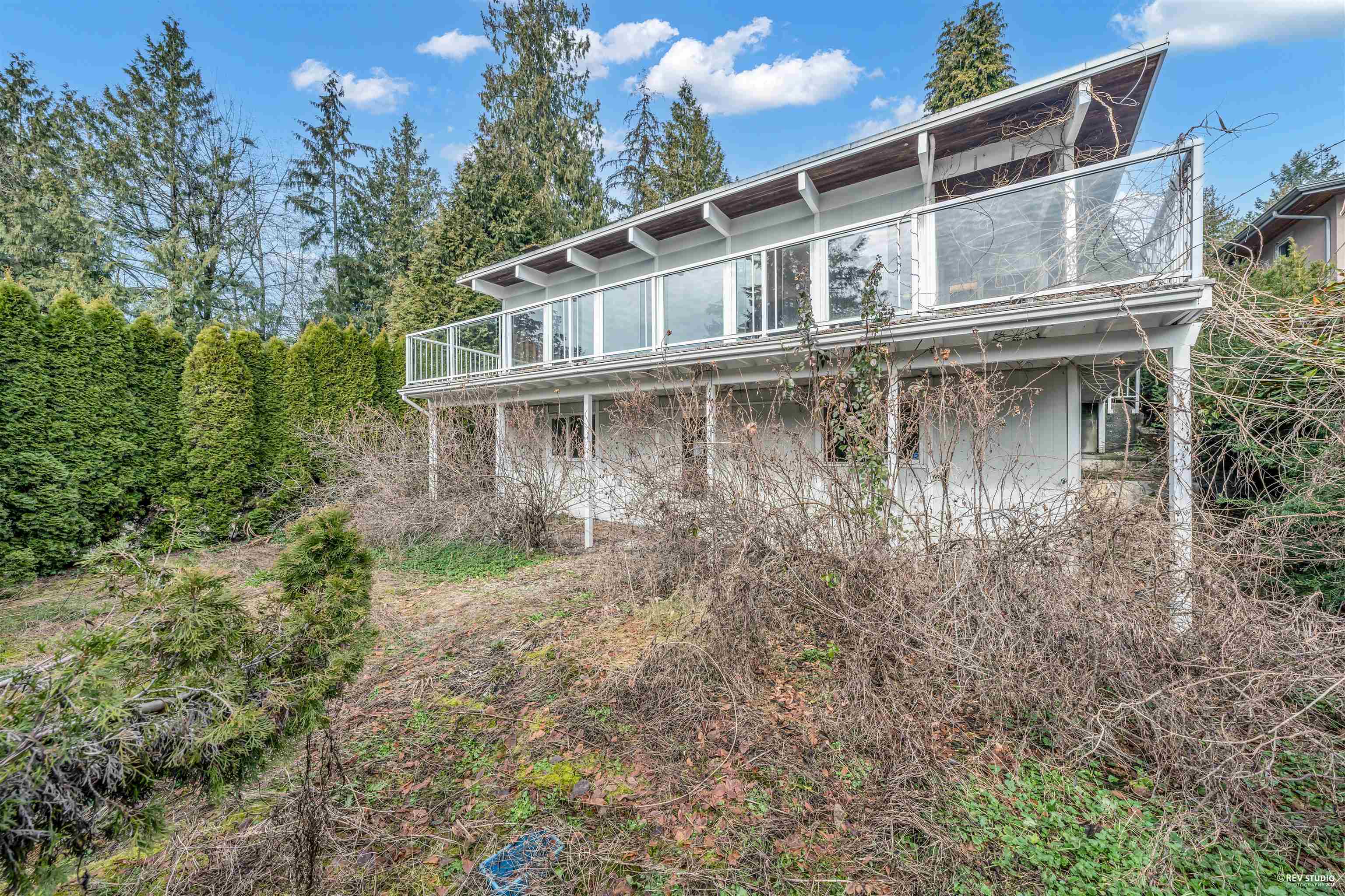 Listing image of 1720 QUEENS AVENUE