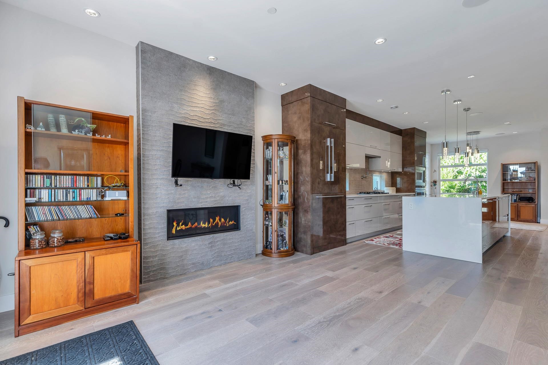 Listing image of 415 W KEITH ROAD