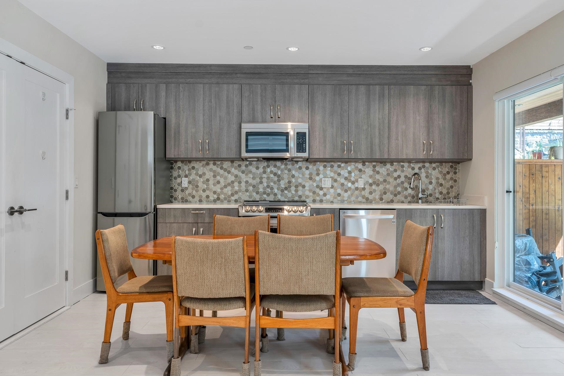 Listing image of 415 W KEITH ROAD