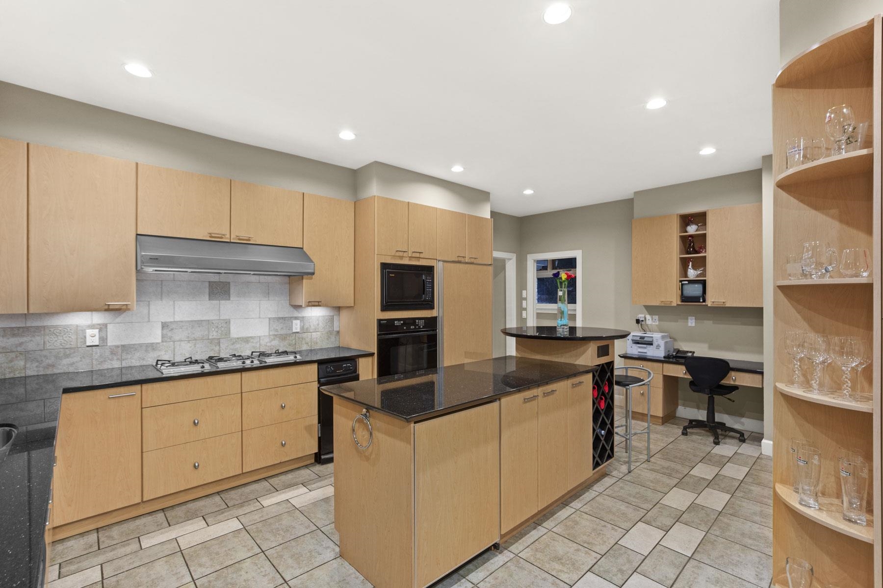 Listing image of 1128 CRESTLINE ROAD