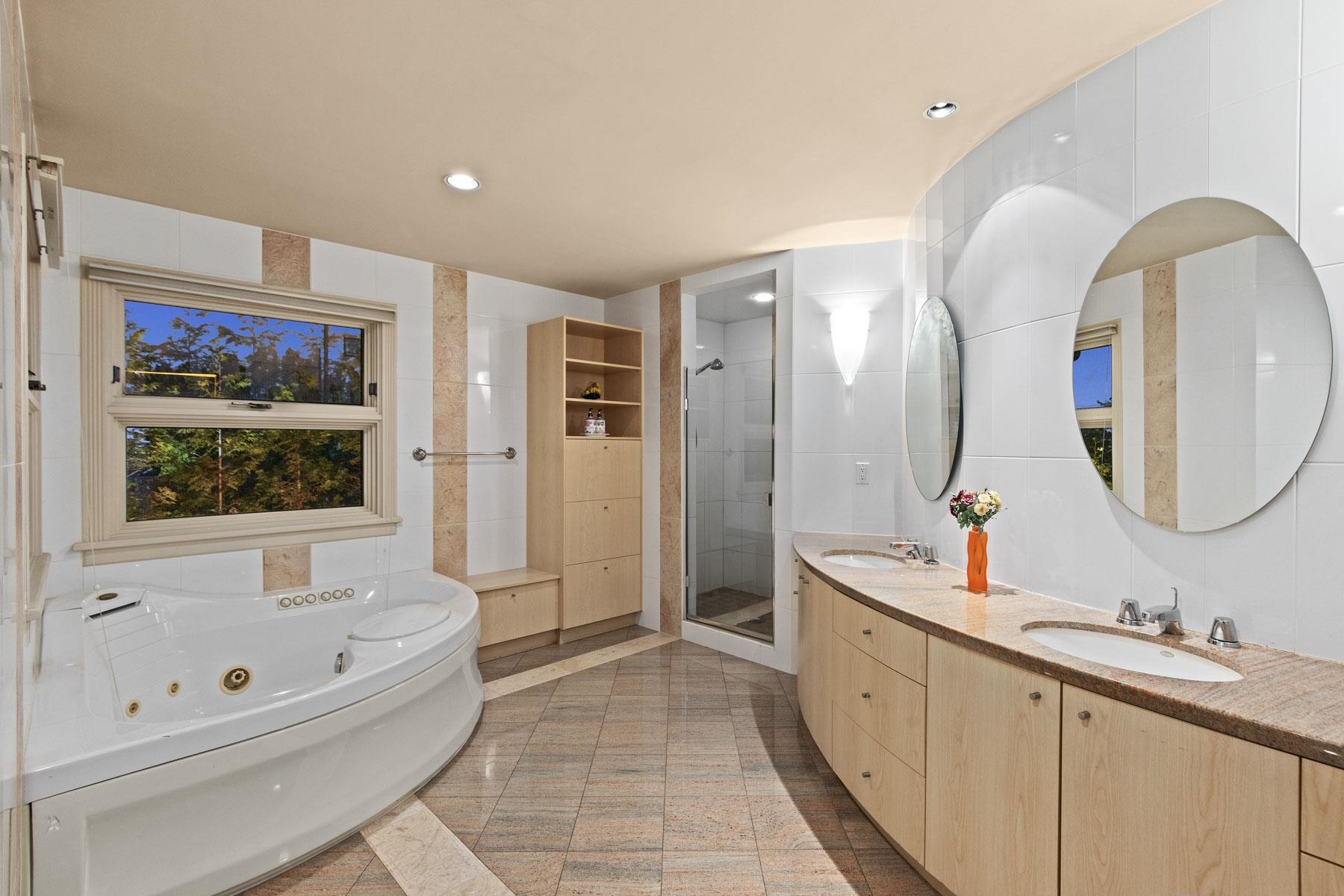 Listing image of 1128 CRESTLINE ROAD
