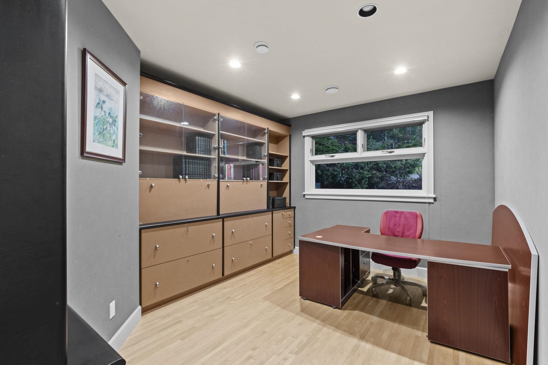 Listing image of 1128 CRESTLINE ROAD