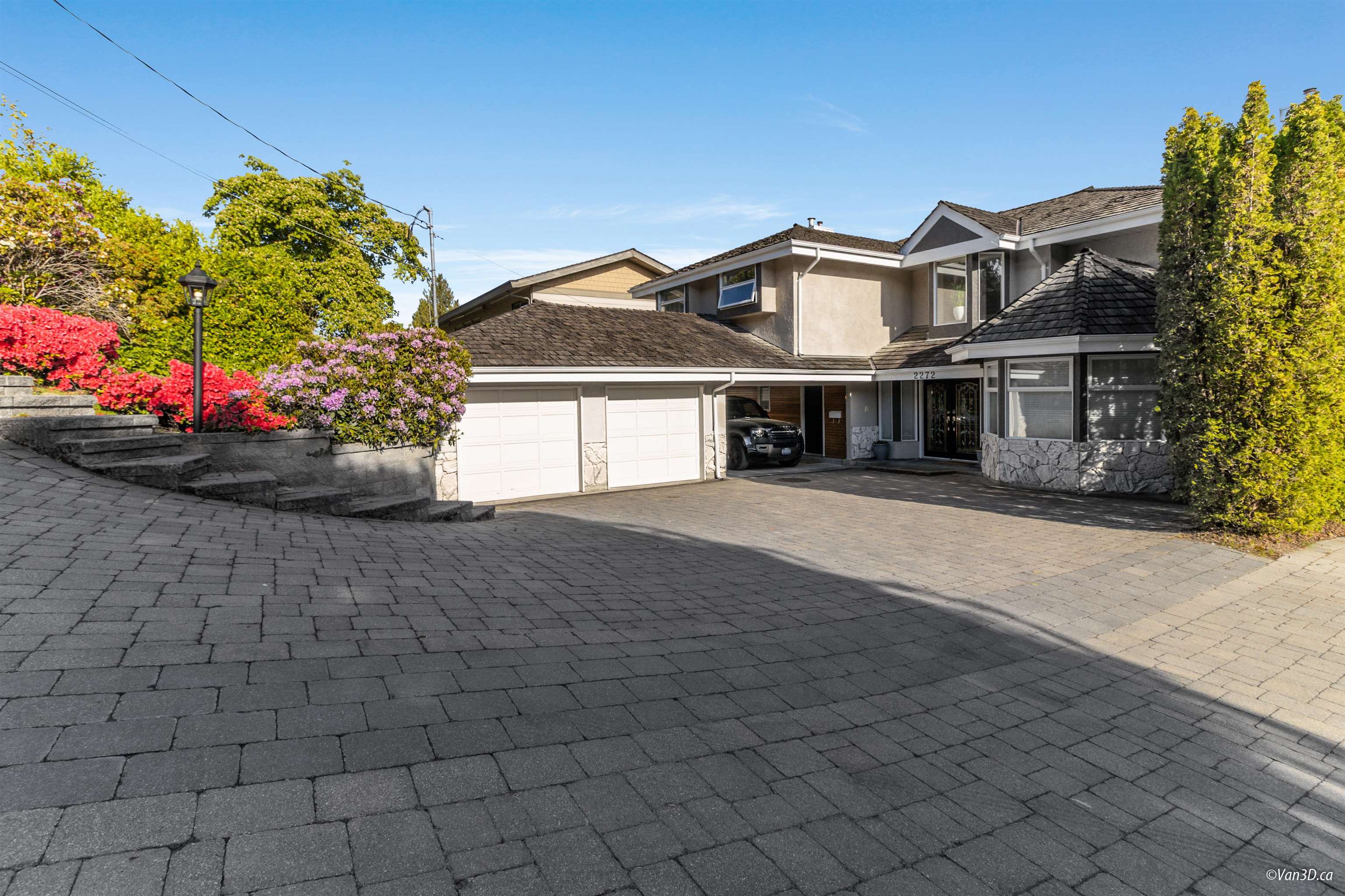 Listing image of 2272 OTTAWA AVENUE