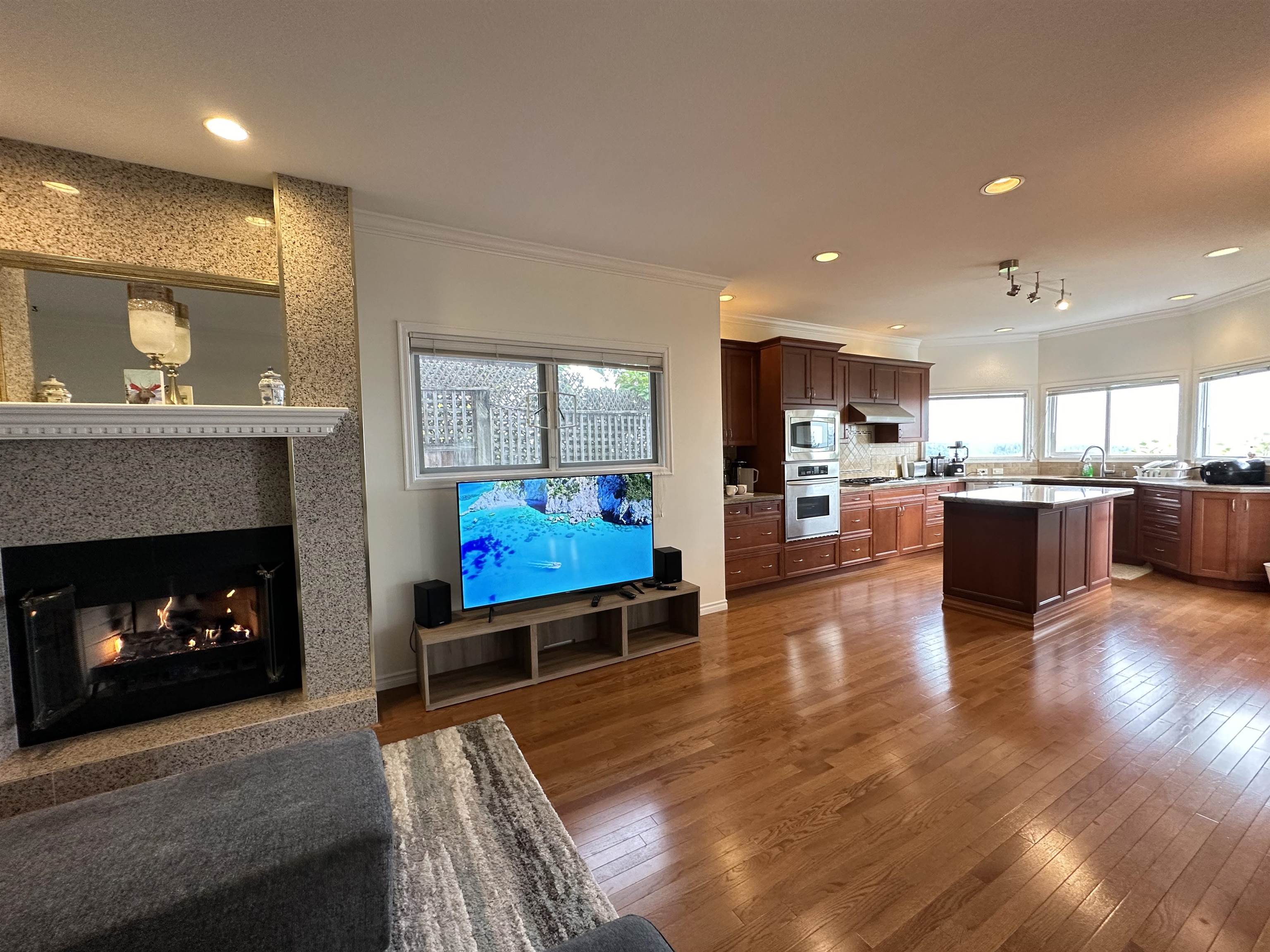 Listing image of 2272 OTTAWA AVENUE