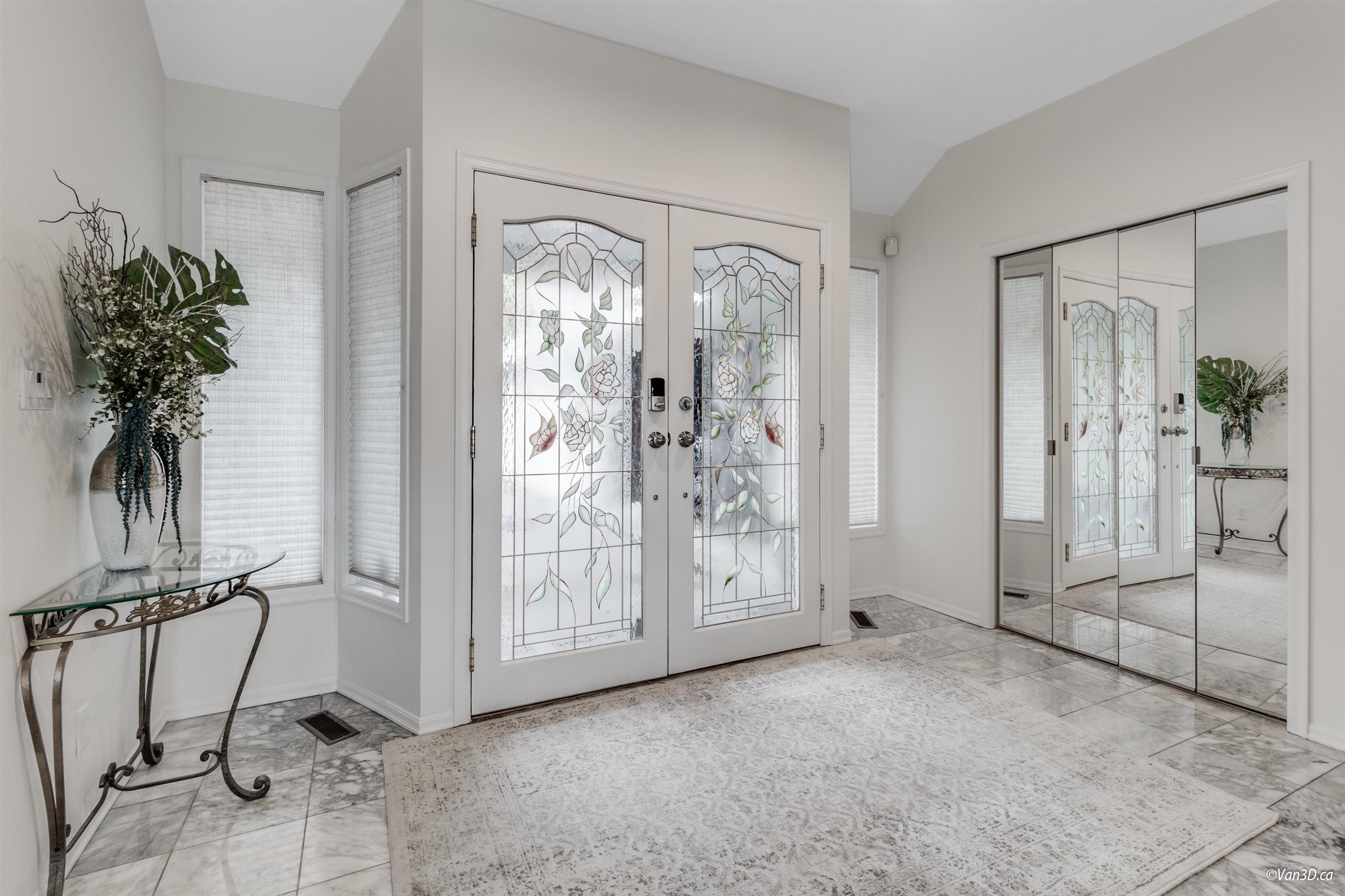 Listing image of 2272 OTTAWA AVENUE